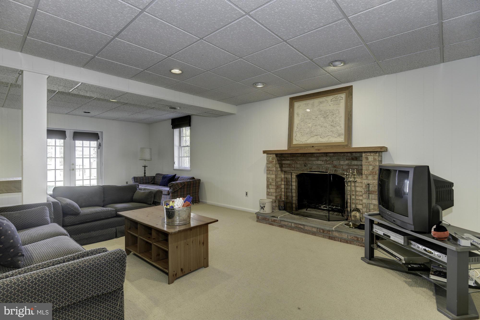 RIVER FALLS - Residential