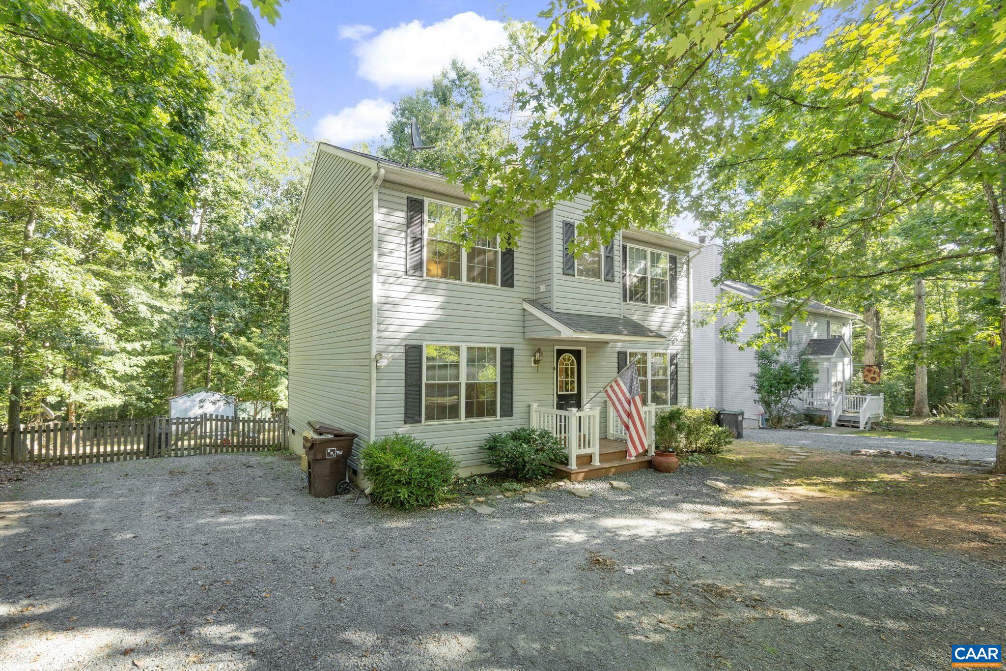 4 CLARK CT