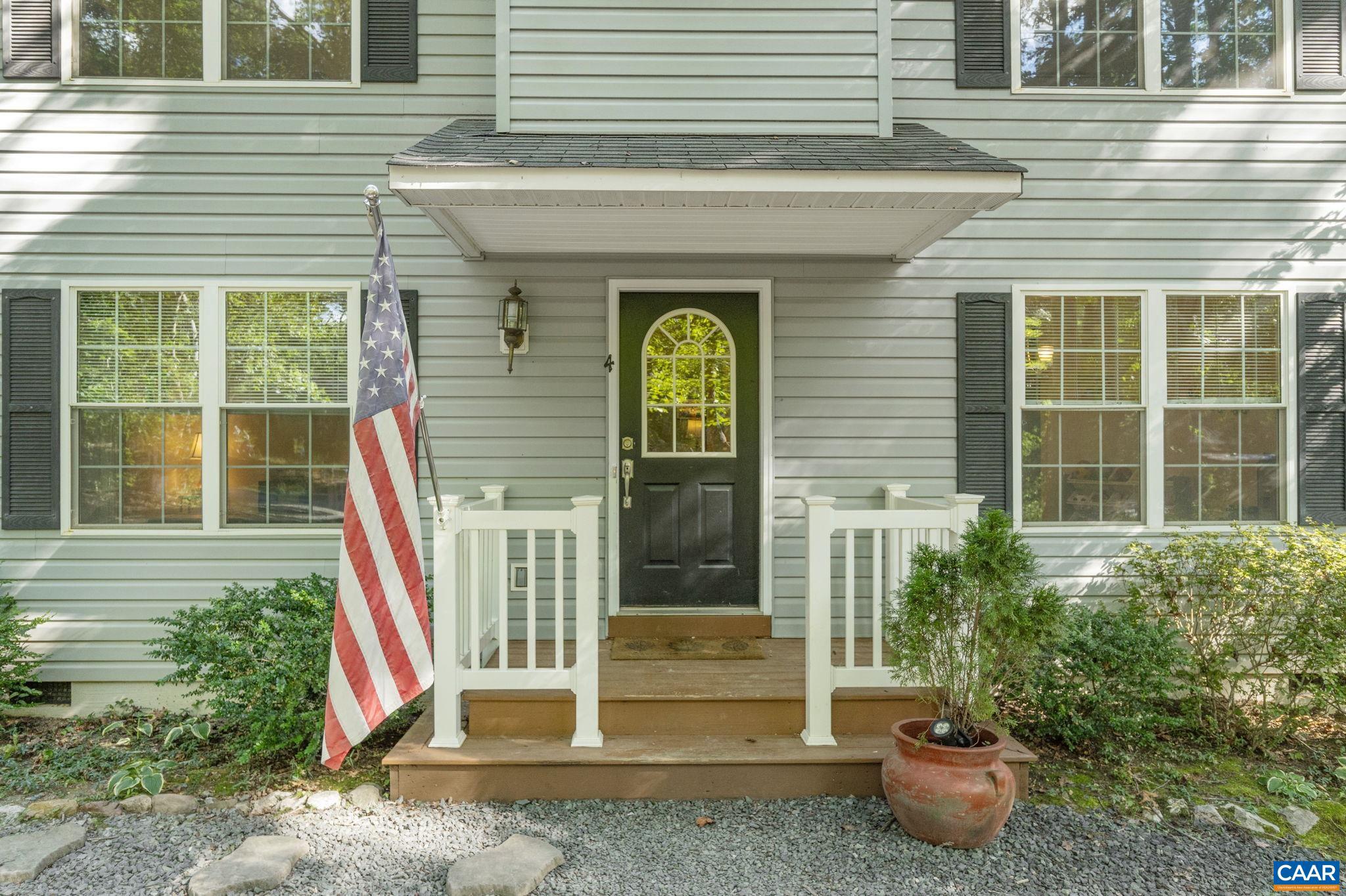 4 CLARK CT