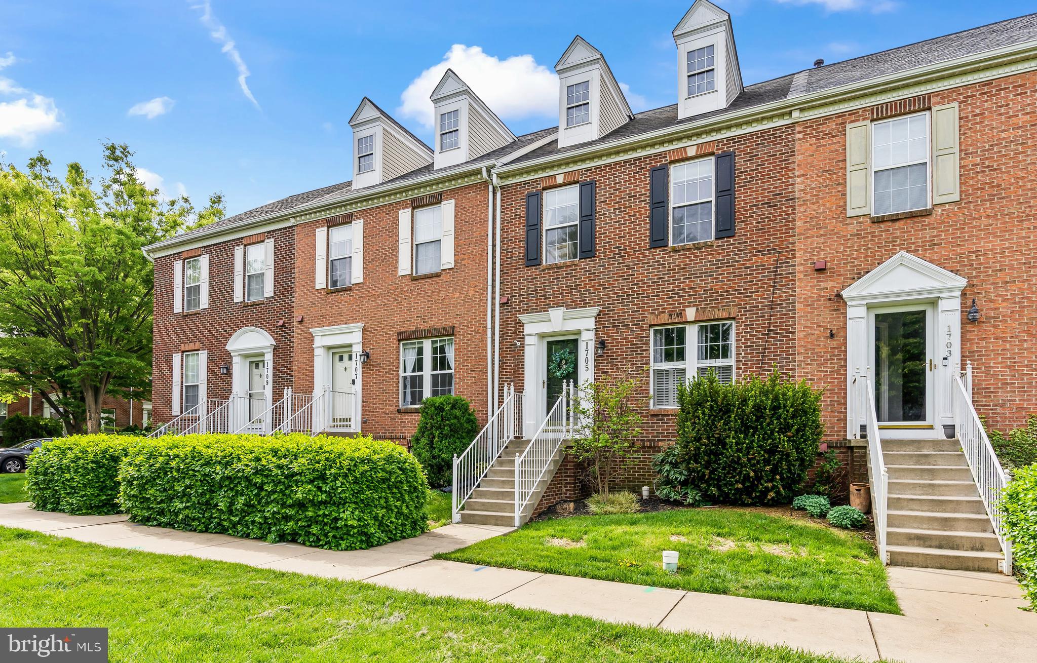 DEARBOUGHT - Residential