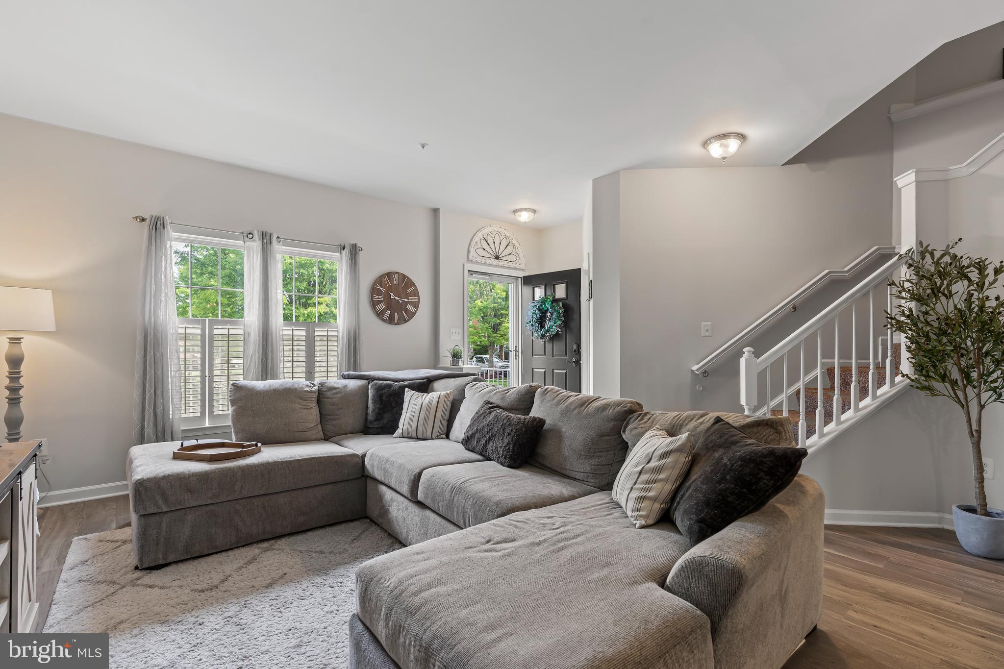 DEARBOUGHT - Residential