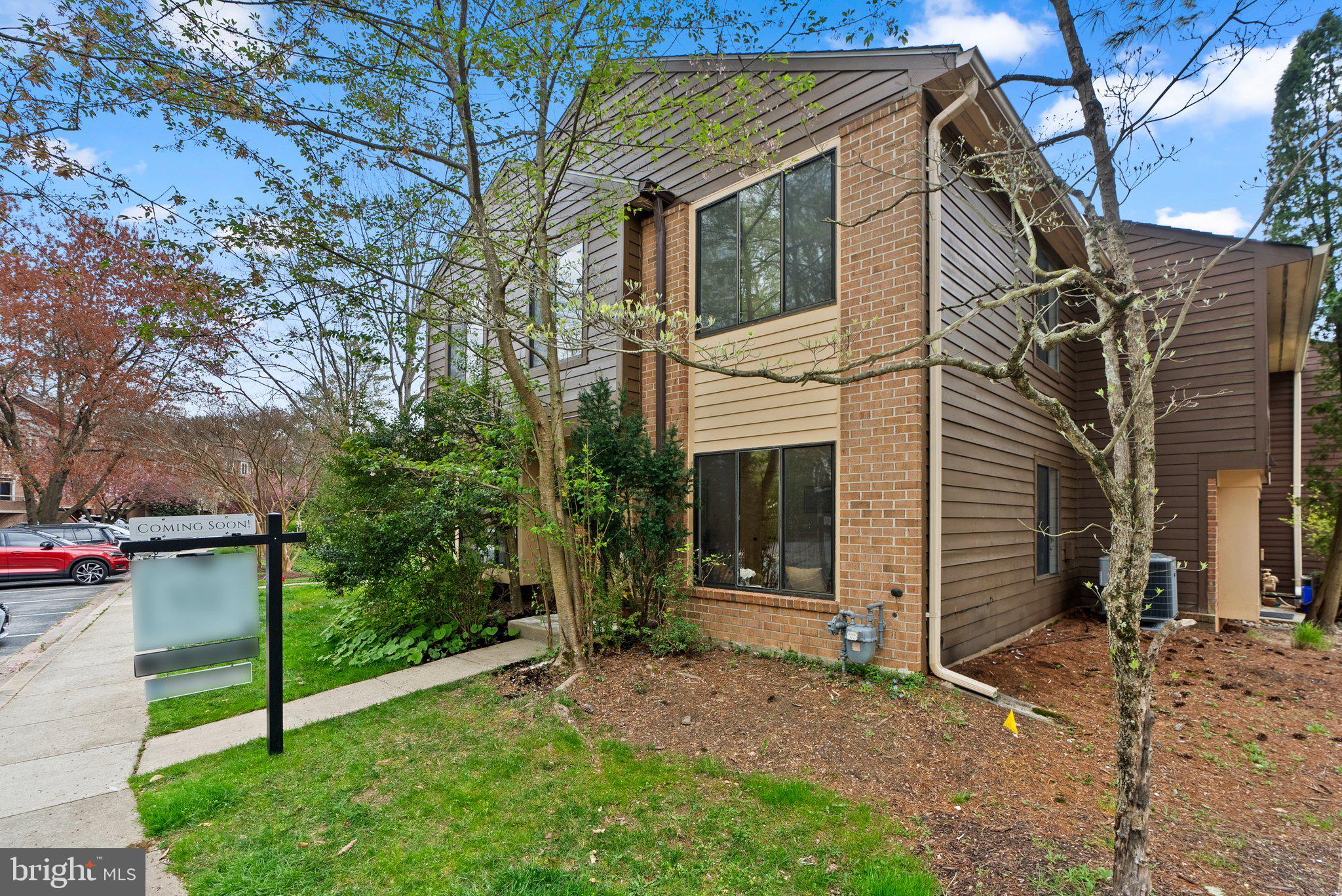 FAWSETT FARMS MANOR - Residential