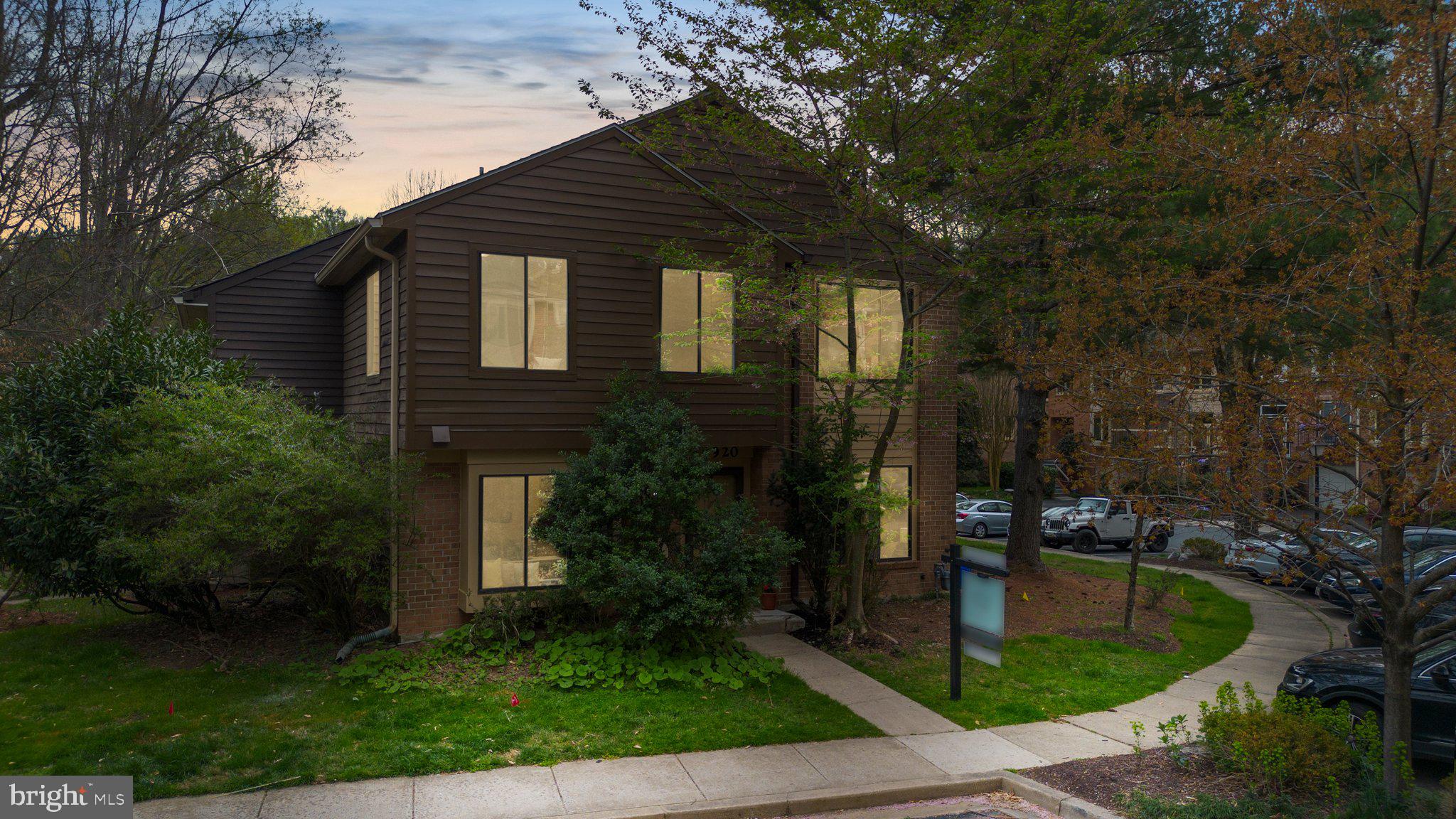 FAWSETT FARMS MANOR - Residential