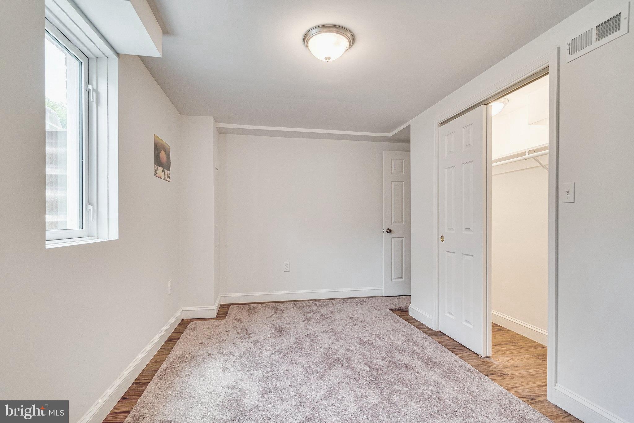 ARLINGTON - Residential Lease