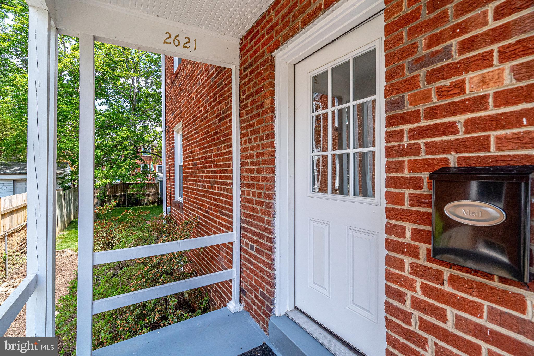 ARLINGTON - Residential Lease