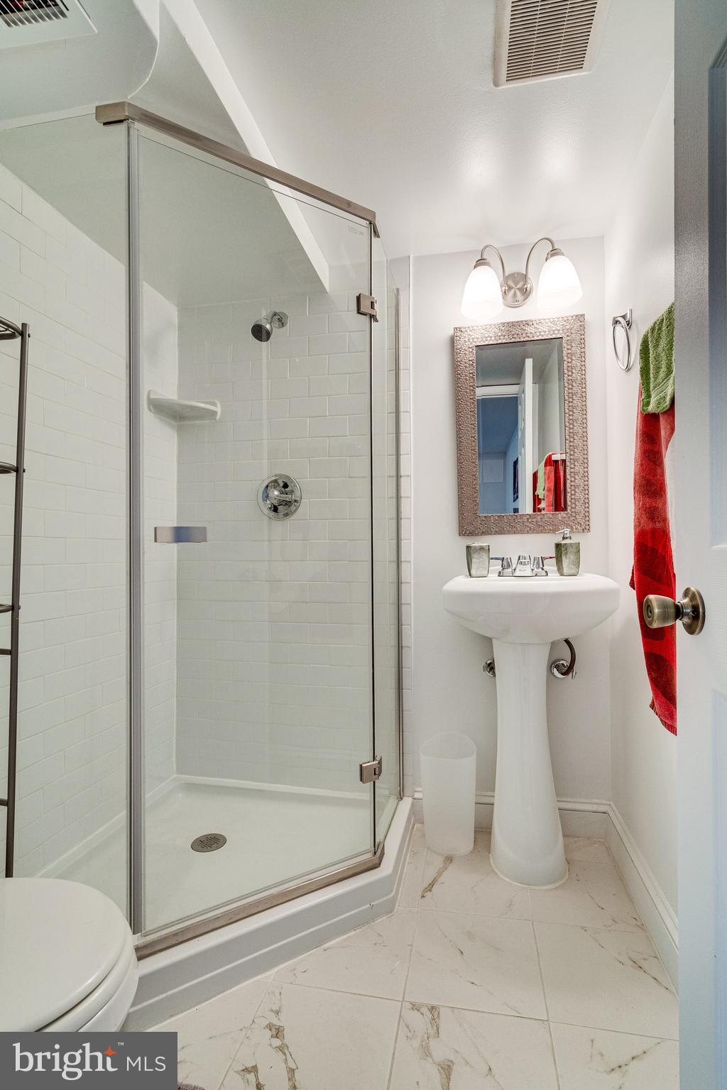 ARLINGTON - Residential Lease