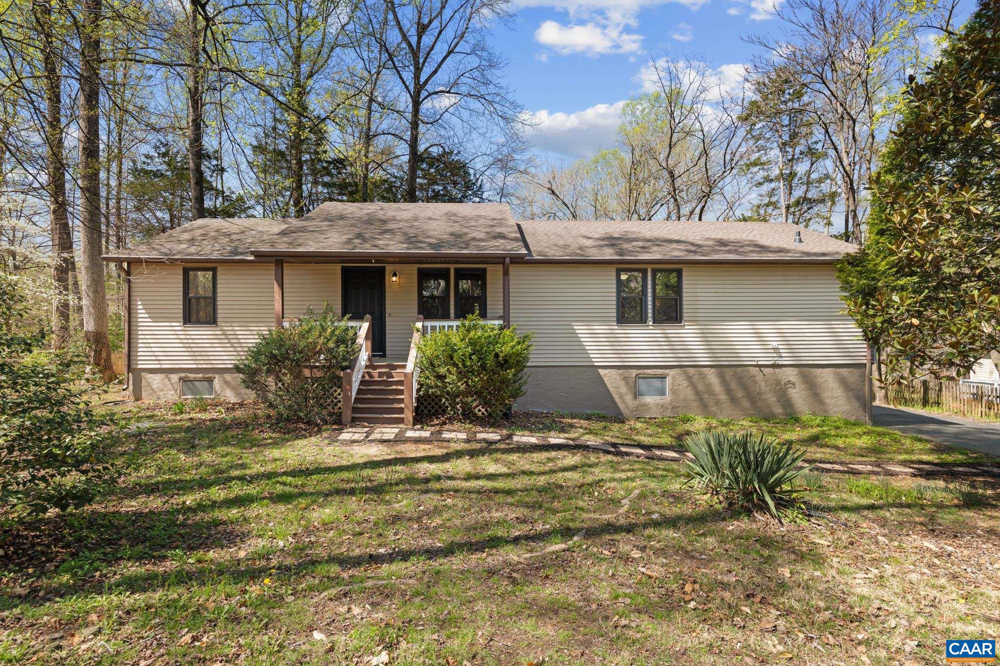 LAKE MONTICELLO - Residential