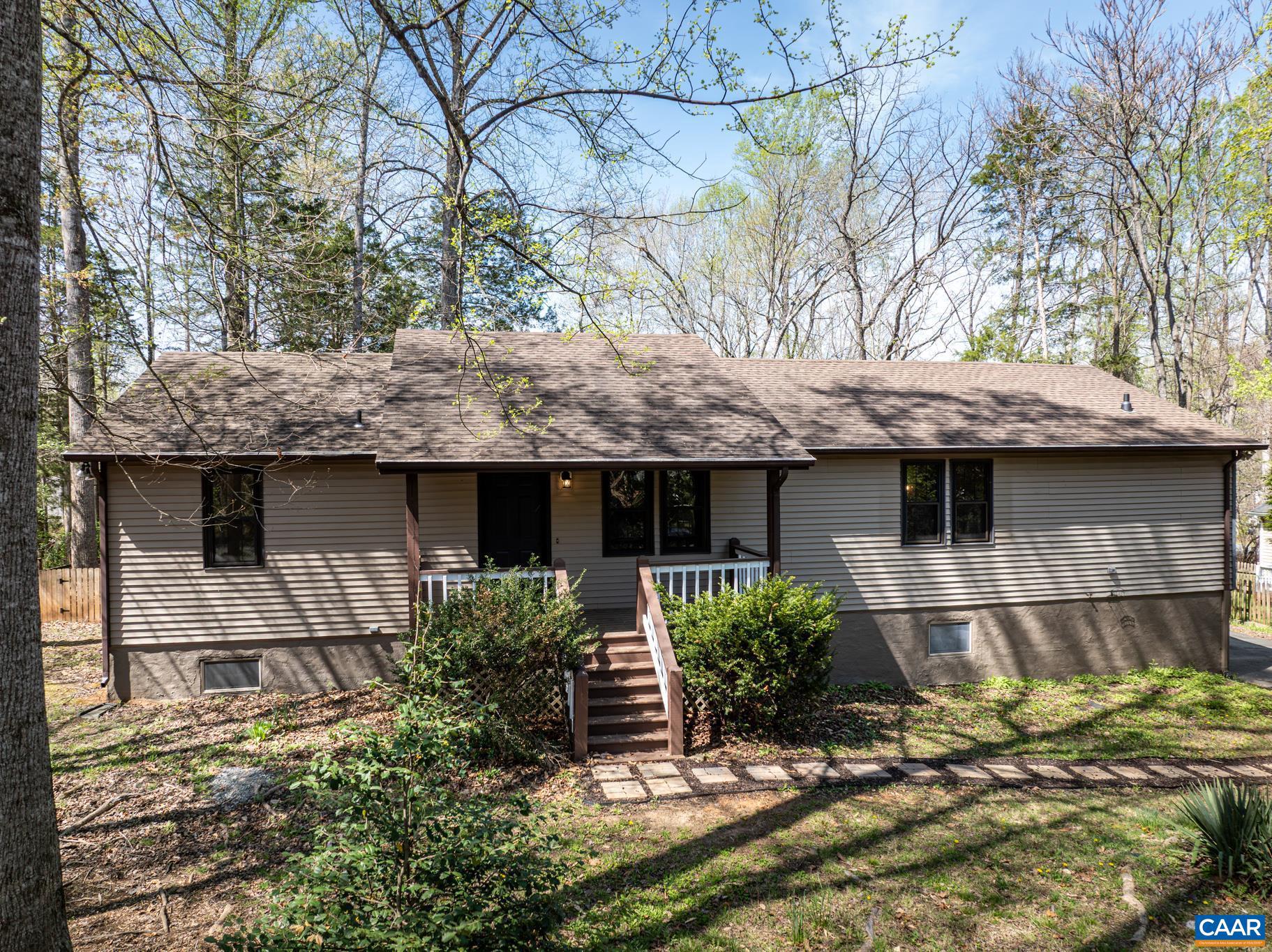 LAKE MONTICELLO - Residential