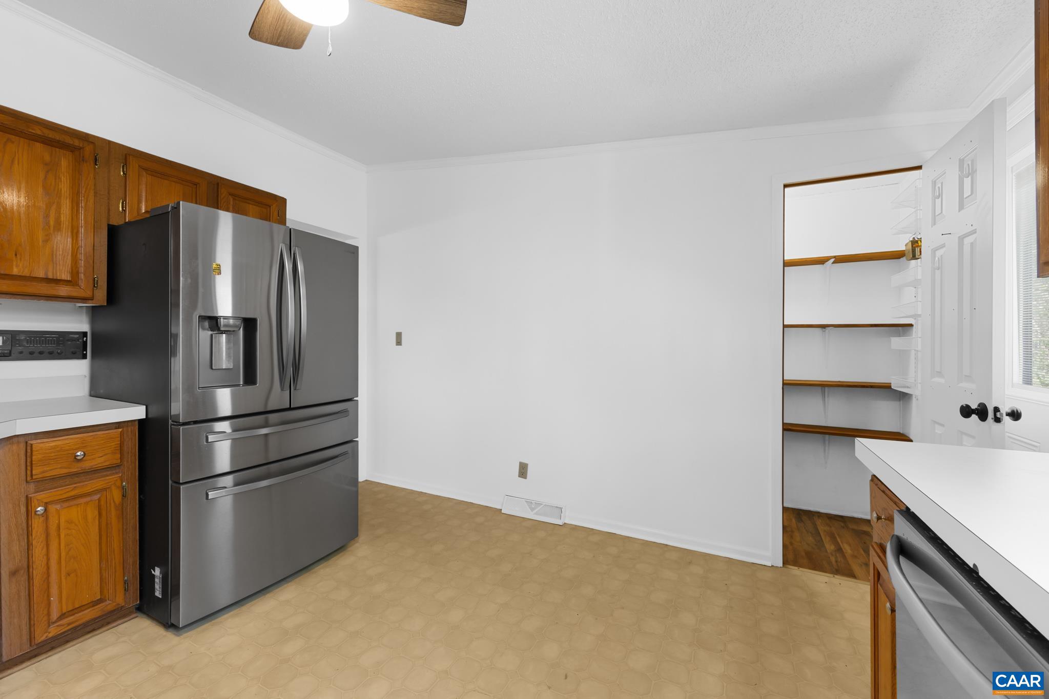 LAKE MONTICELLO - Residential