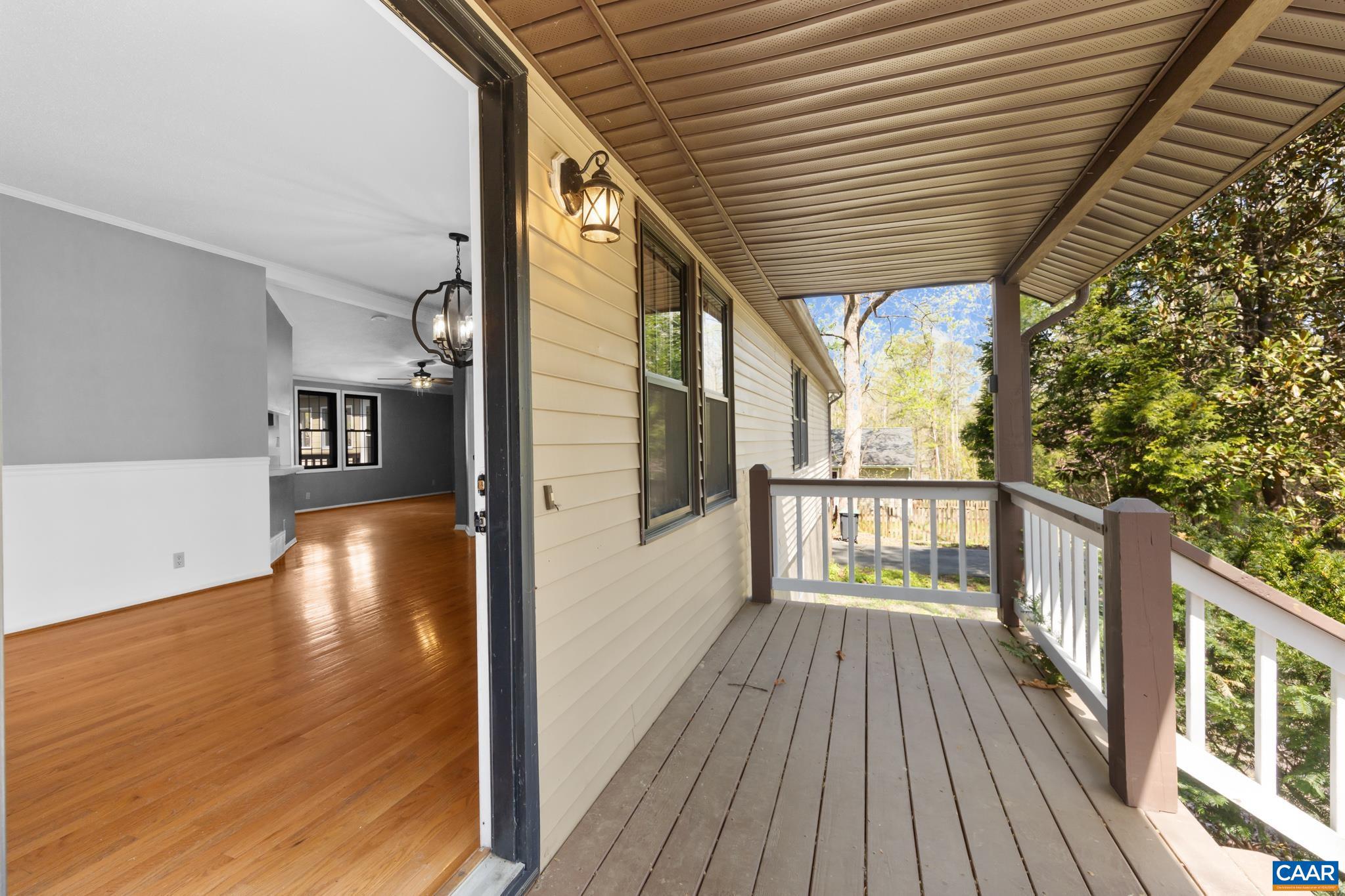 LAKE MONTICELLO - Residential