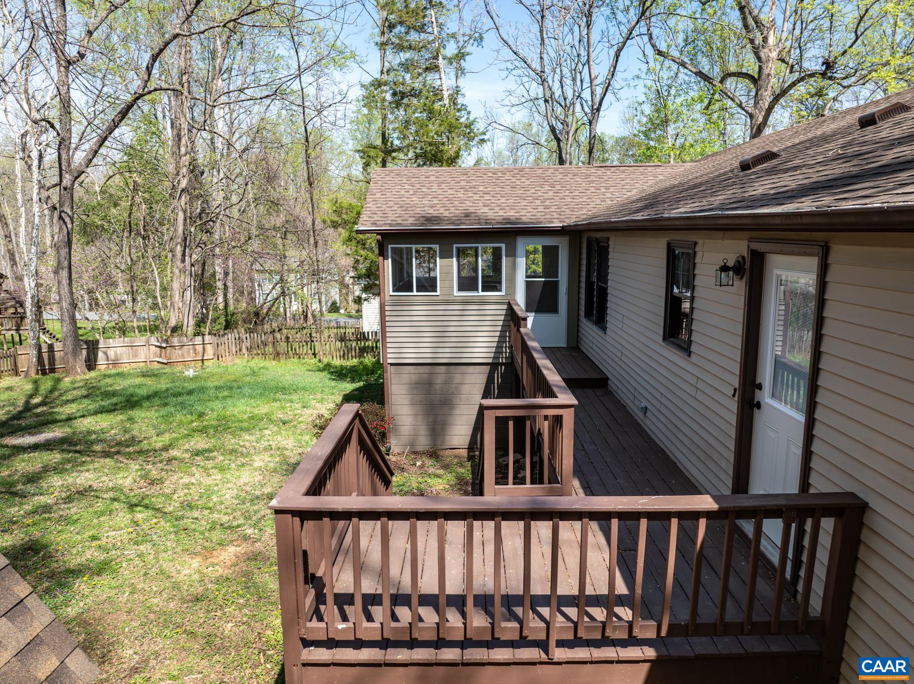 LAKE MONTICELLO - Residential