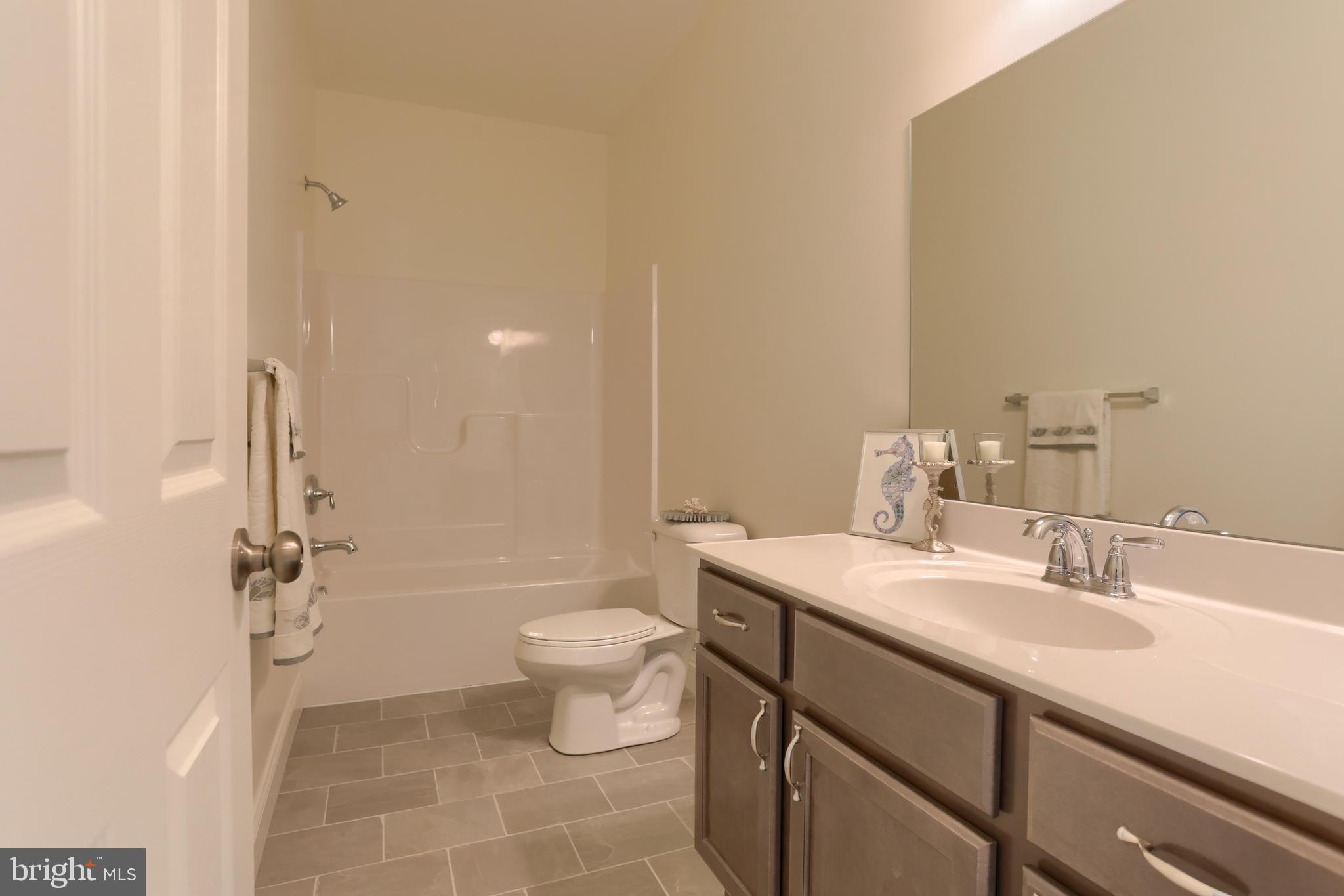 MEADOW LANE FARMS - Residential