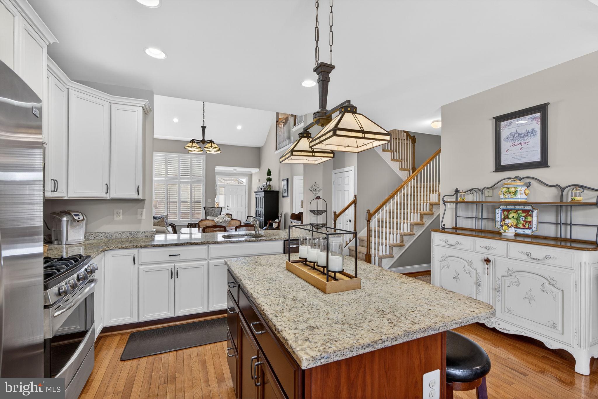 MONTGOMERY WALK - Residential