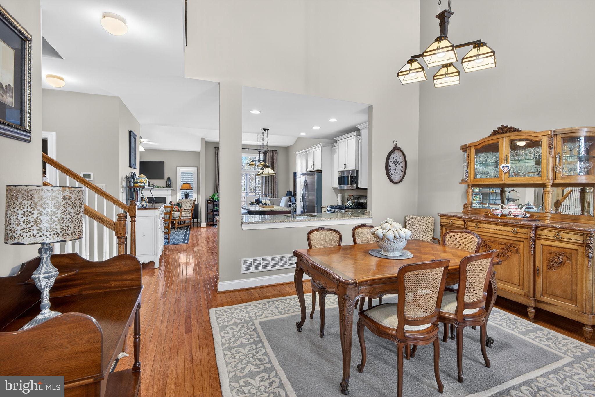 MONTGOMERY WALK - Residential