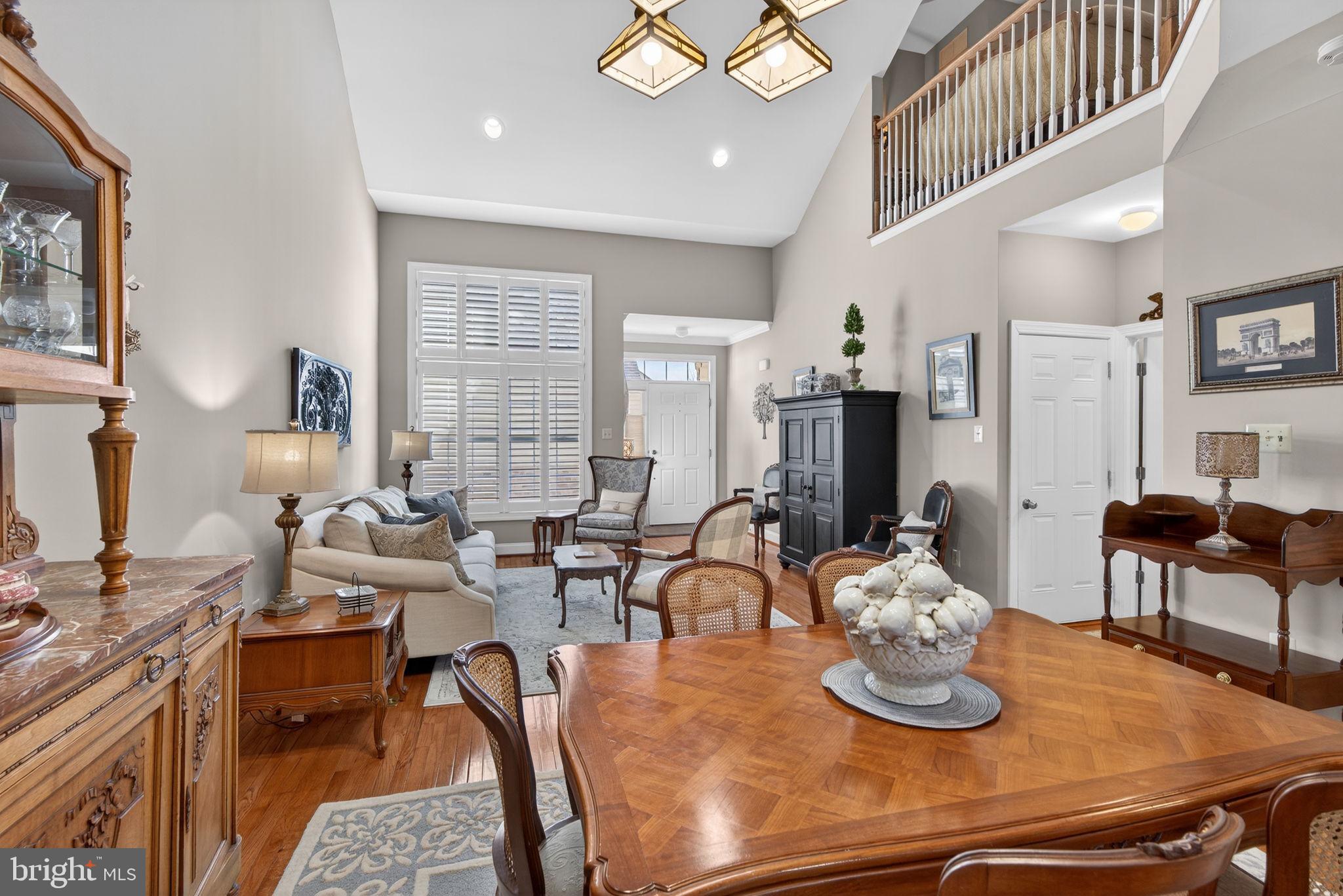 MONTGOMERY WALK - Residential