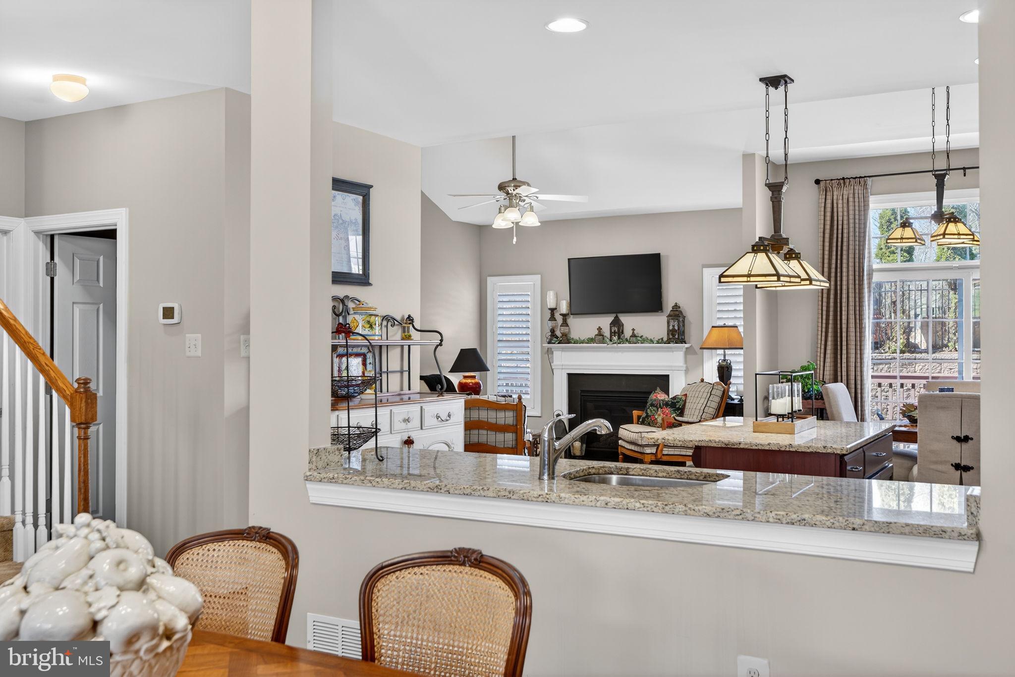 MONTGOMERY WALK - Residential