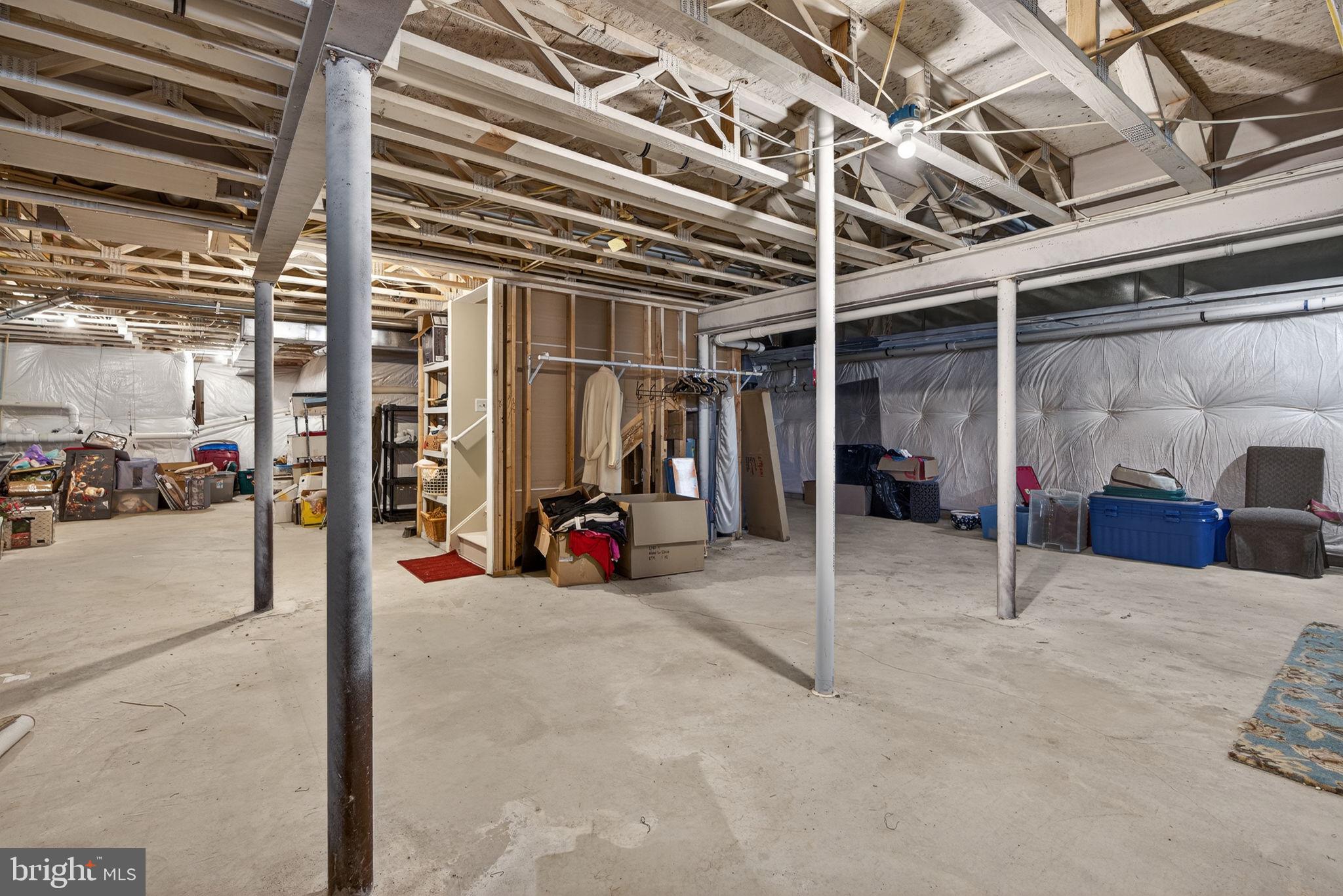 MONTGOMERY WALK - Residential