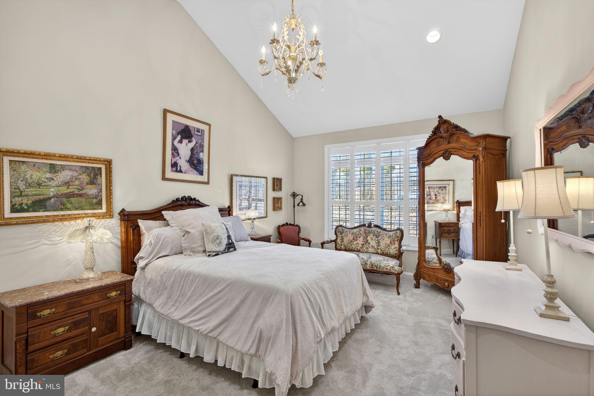 MONTGOMERY WALK - Residential