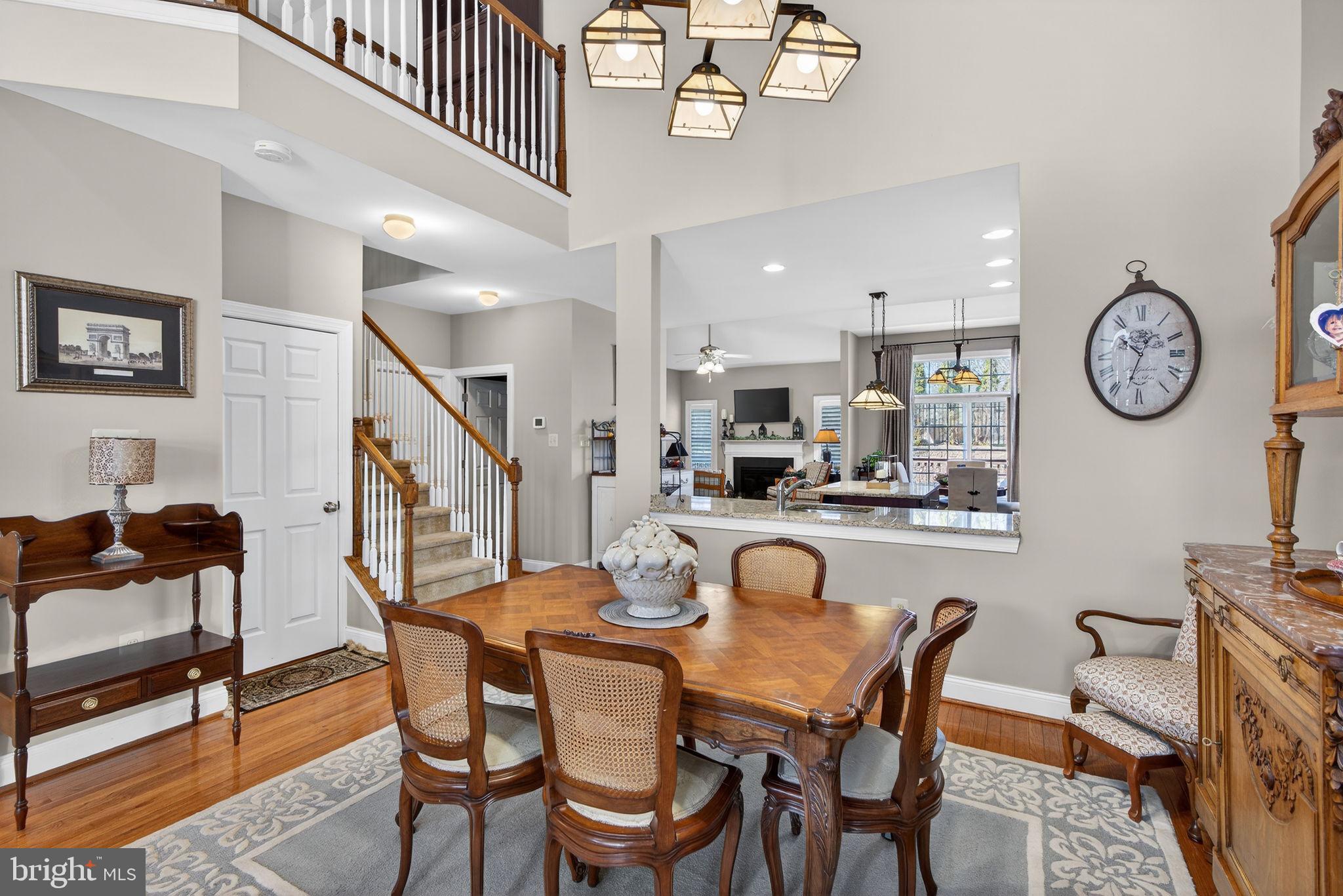 MONTGOMERY WALK - Residential