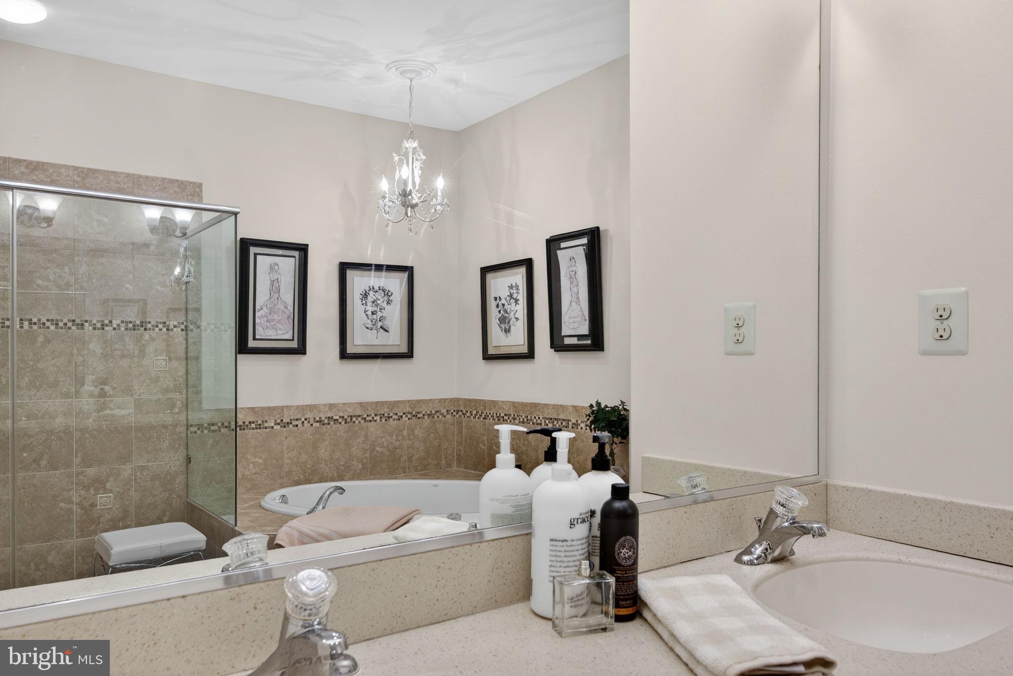 MONTGOMERY WALK - Residential