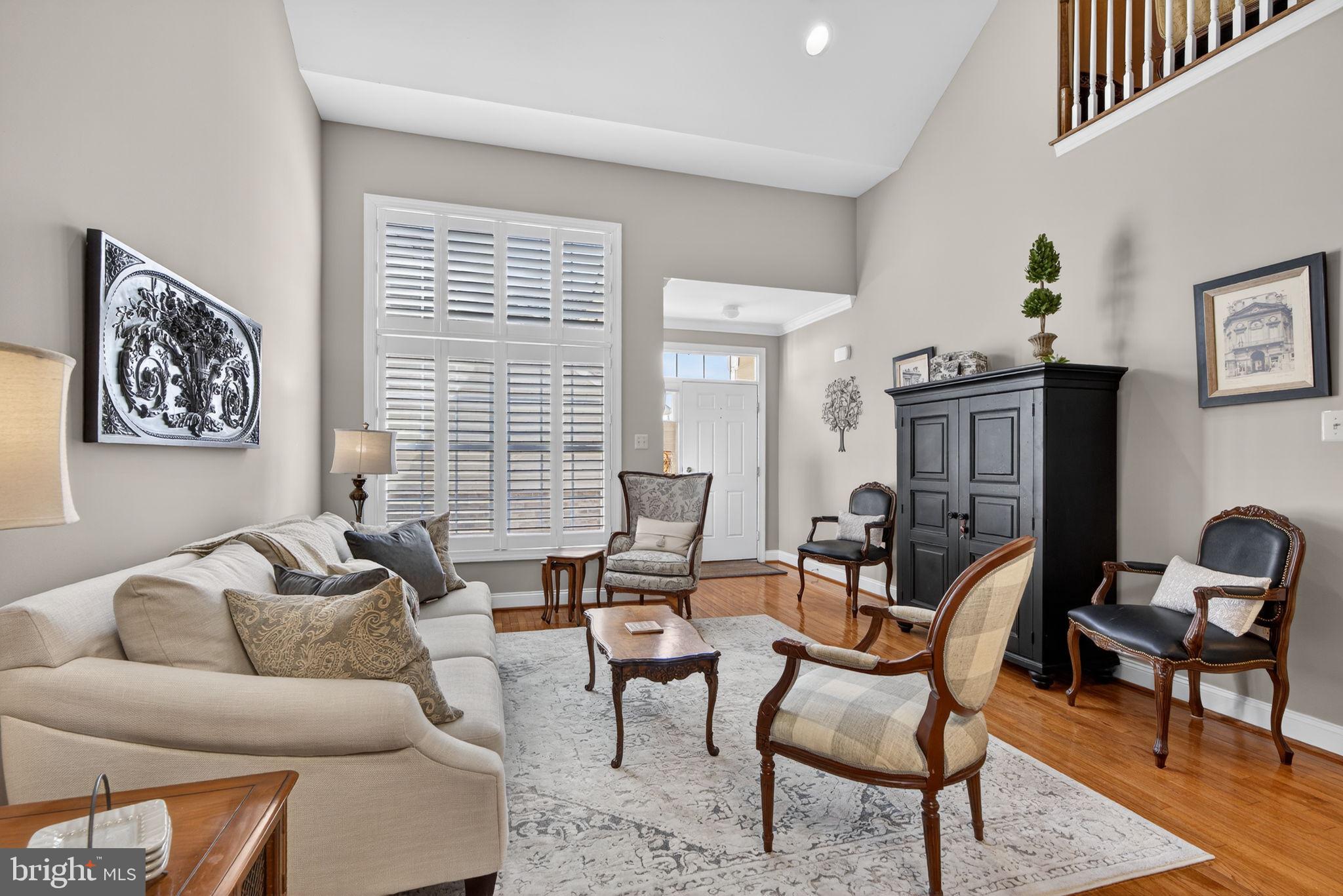 MONTGOMERY WALK - Residential