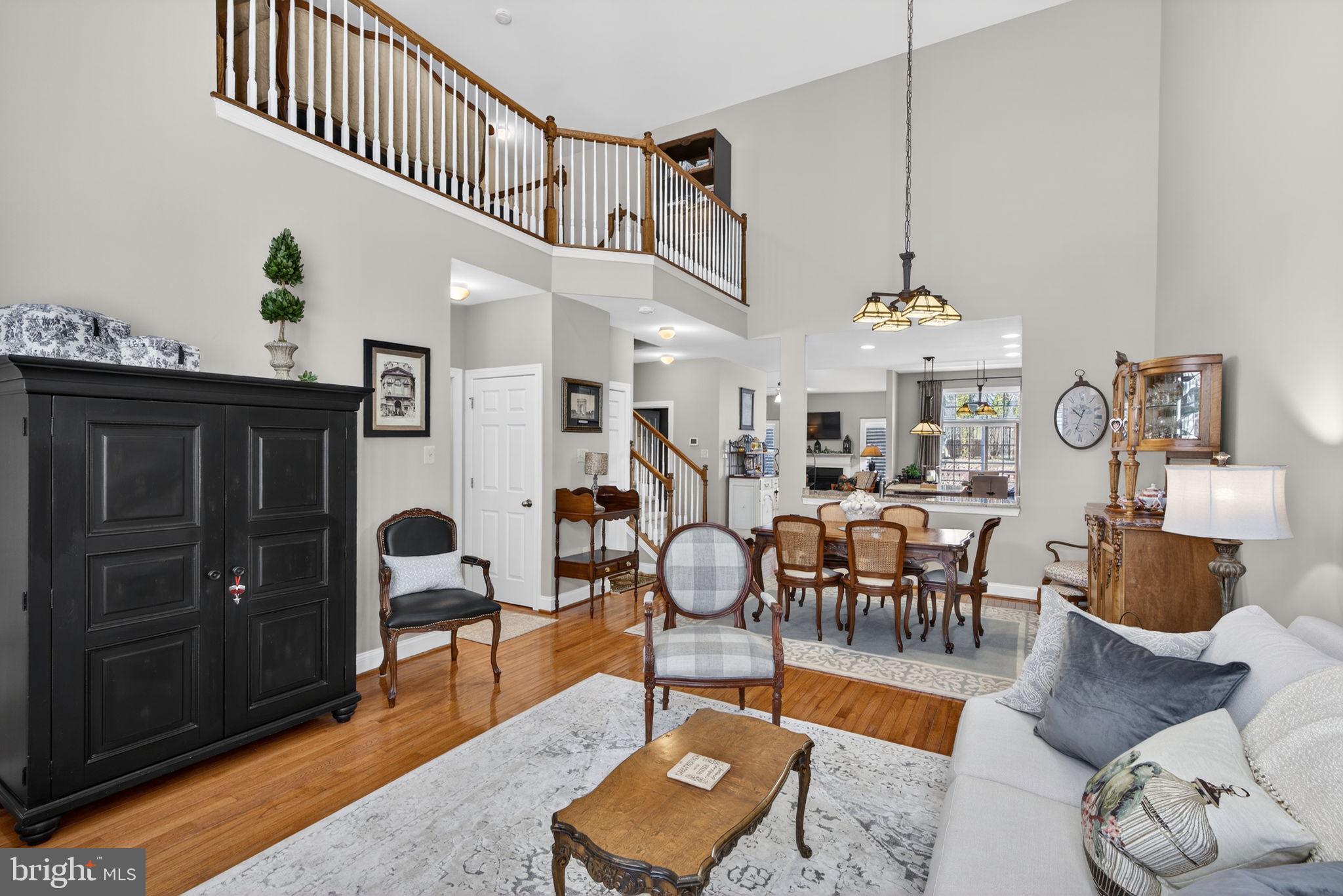 MONTGOMERY WALK - Residential