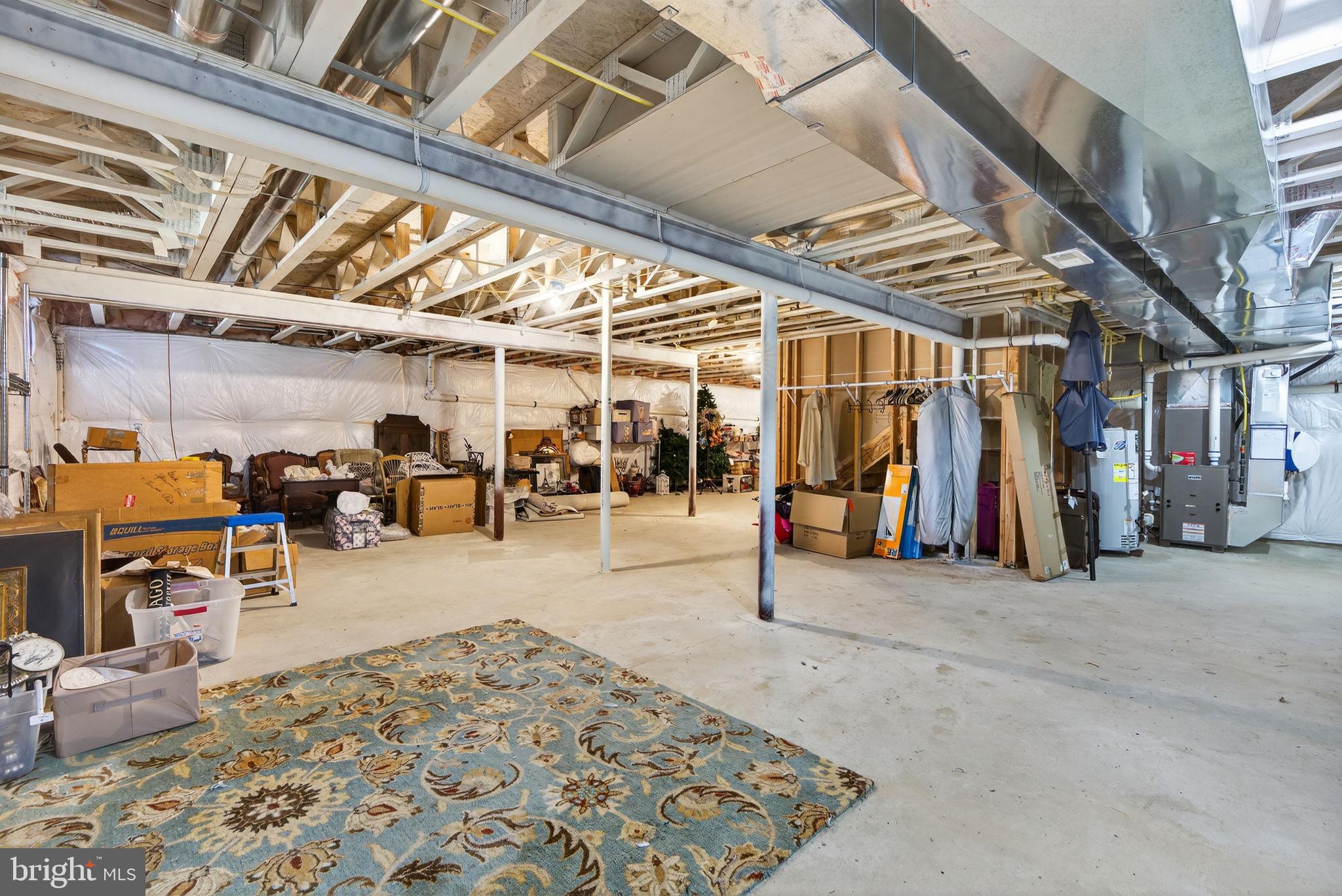 MONTGOMERY WALK - Residential