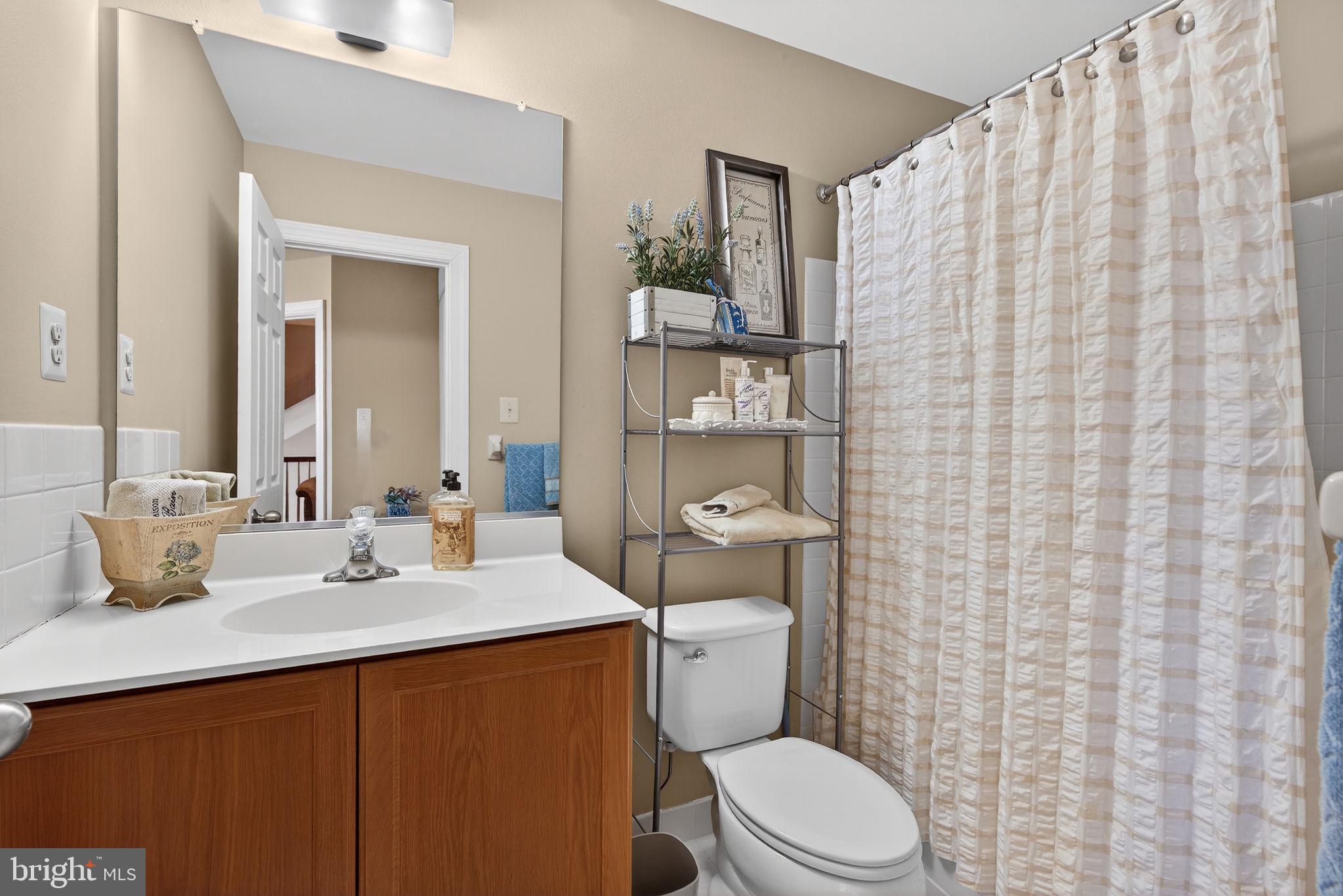 MONTGOMERY WALK - Residential