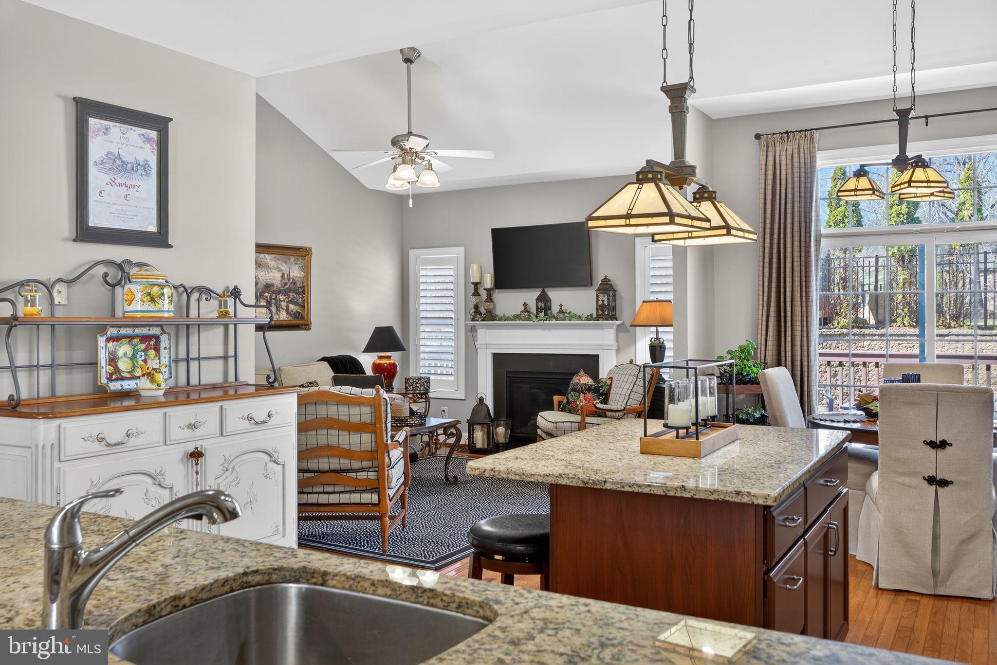 MONTGOMERY WALK - Residential