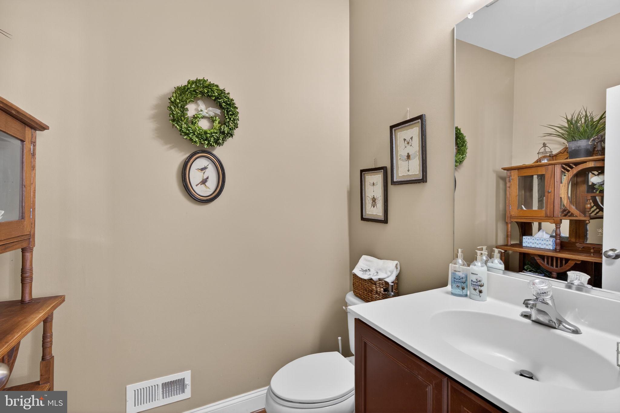 MONTGOMERY WALK - Residential