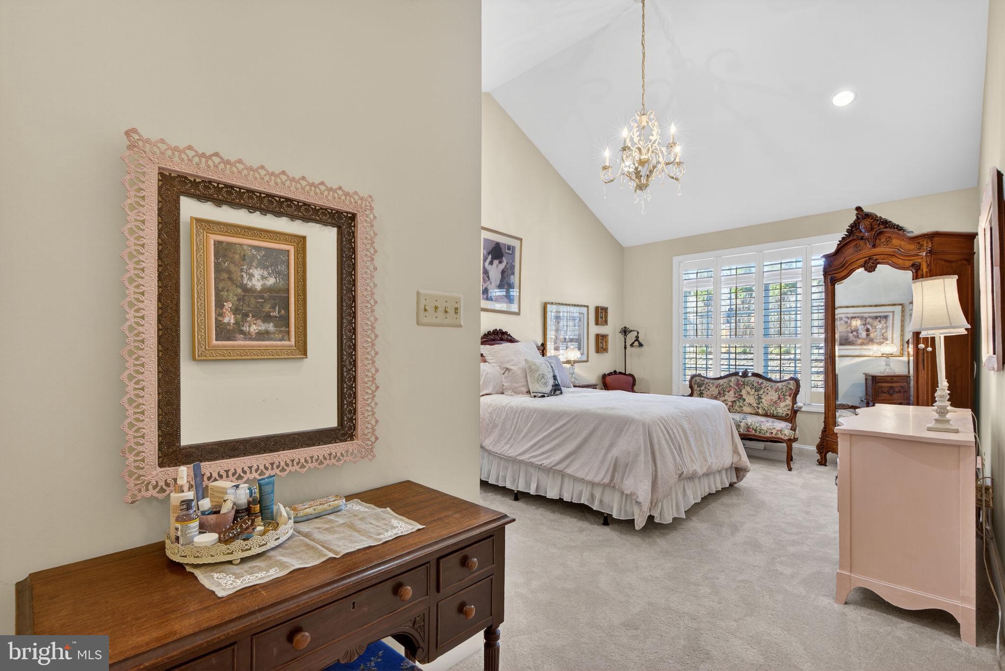 MONTGOMERY WALK - Residential