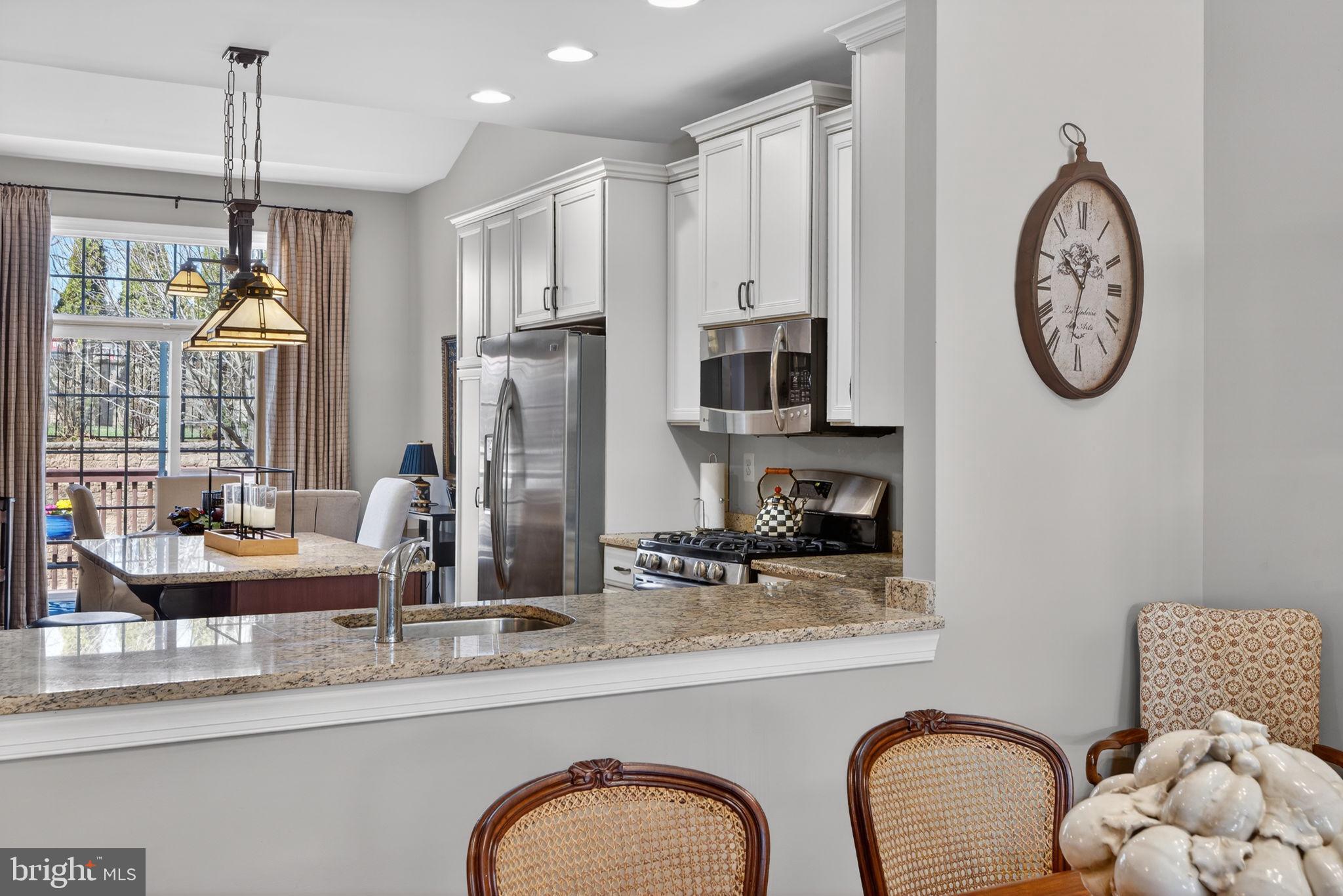 MONTGOMERY WALK - Residential