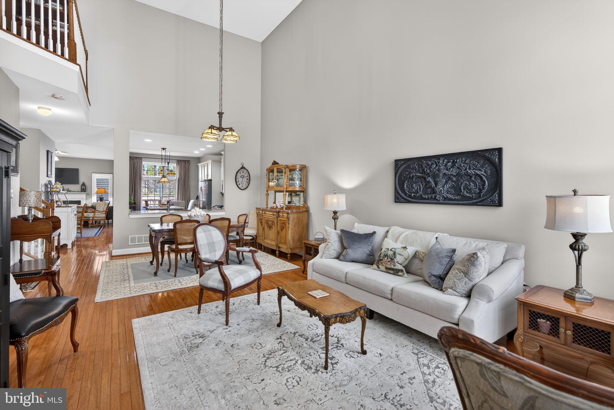 MONTGOMERY WALK - Residential