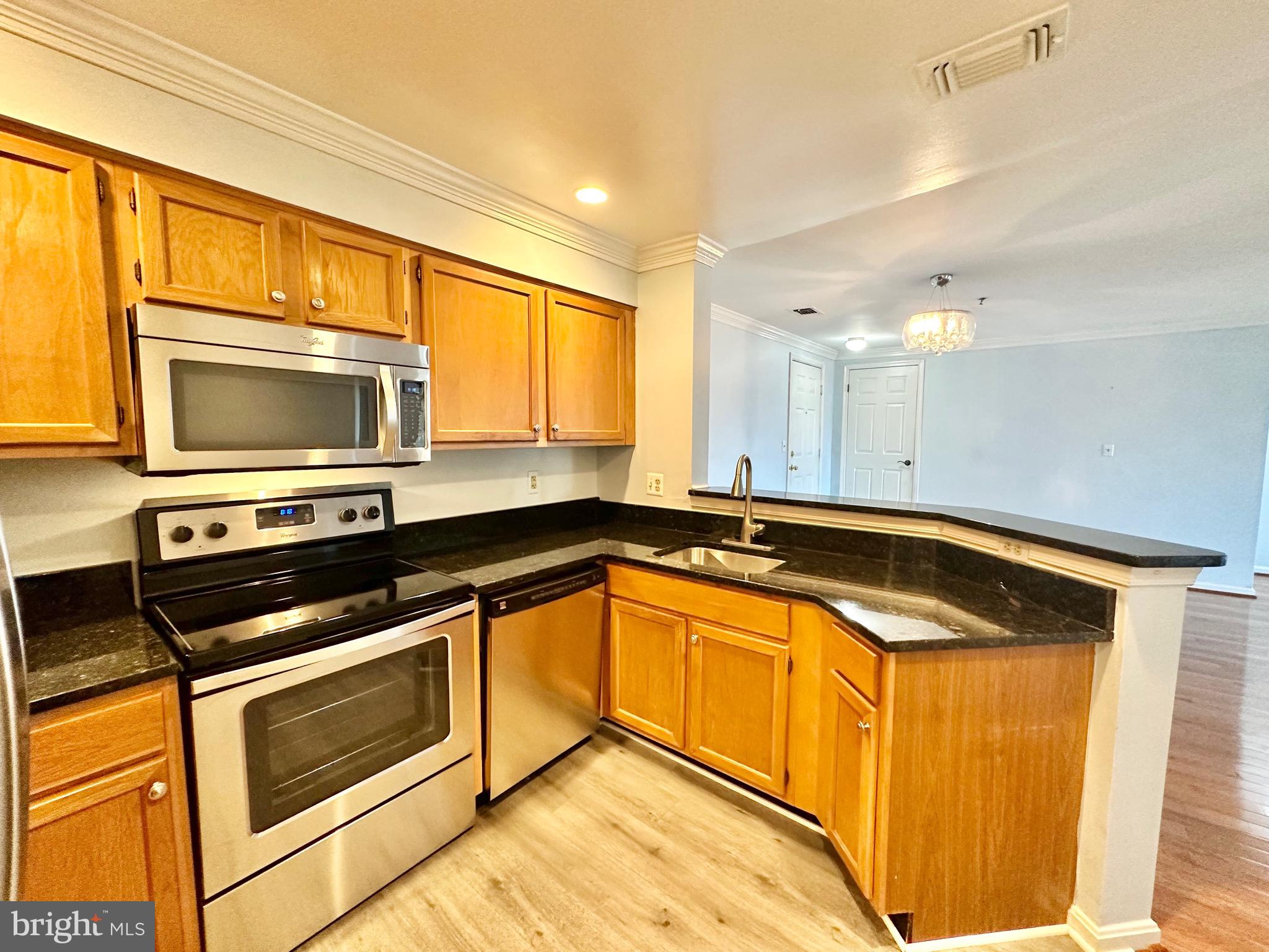 QUAKER HILL - Residential Lease
