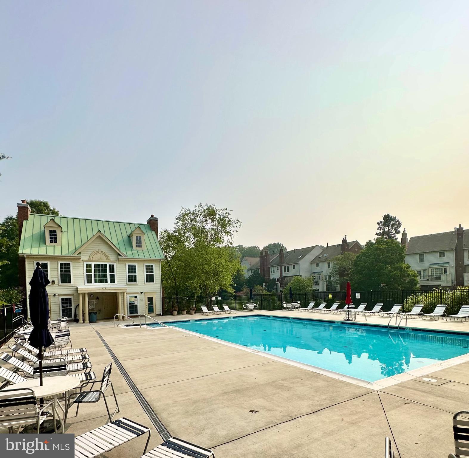 QUAKER HILL - Residential Lease