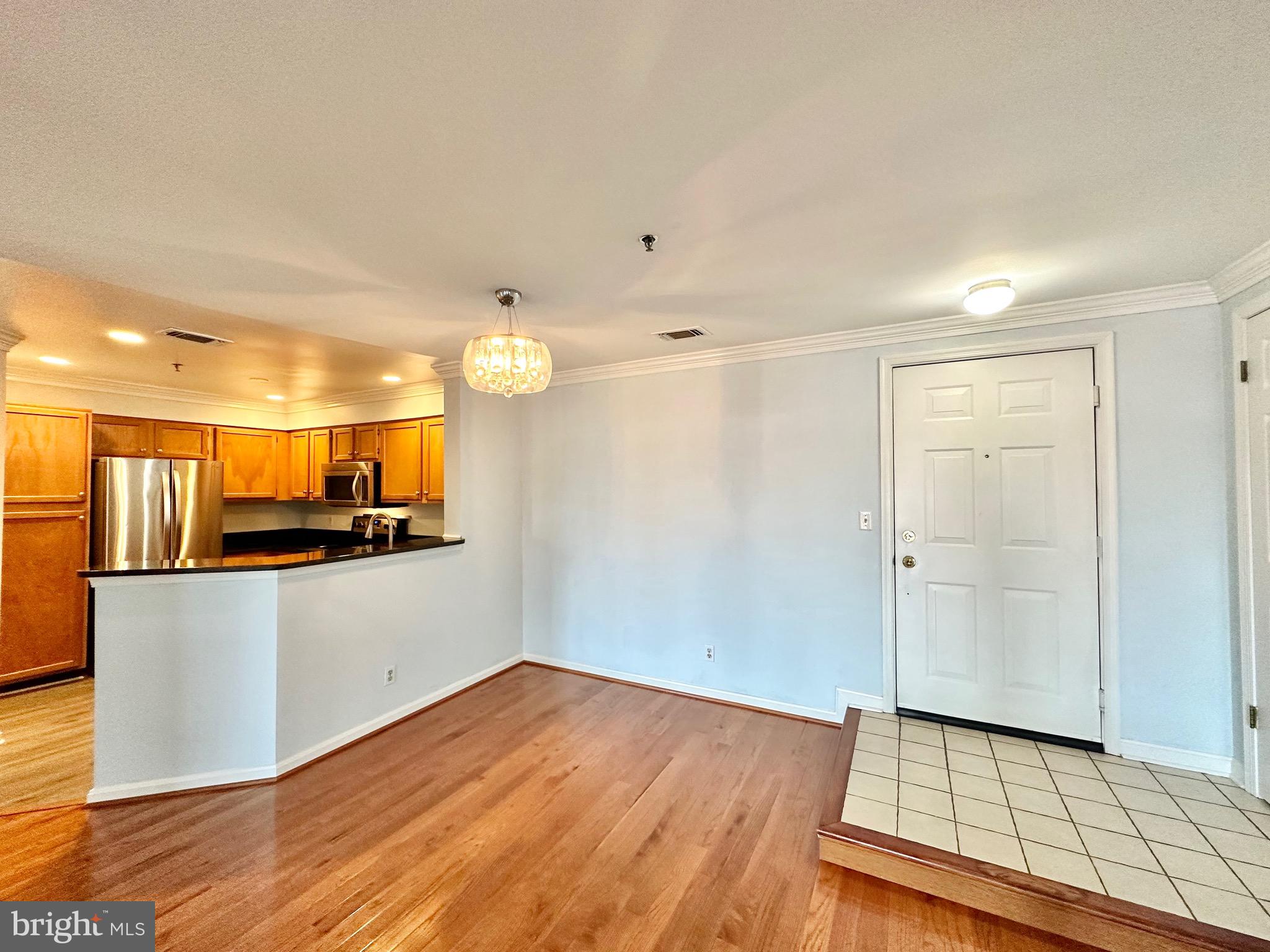 QUAKER HILL - Residential Lease