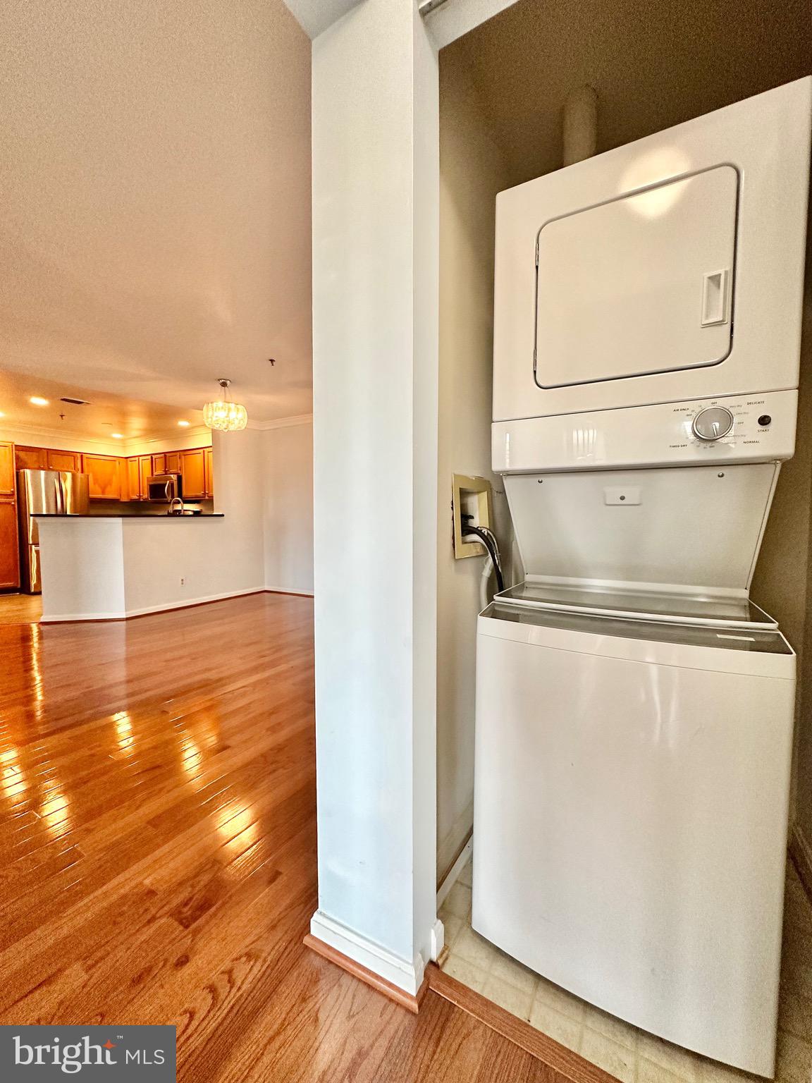 QUAKER HILL - Residential Lease
