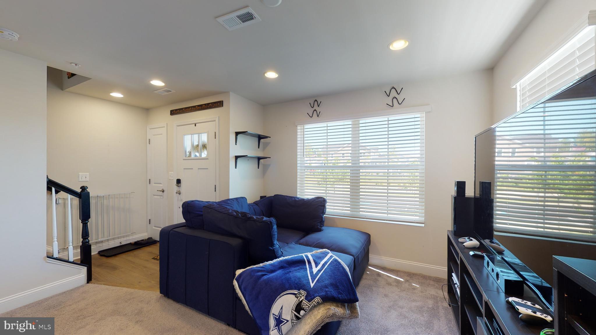 GLENEAGLES TOWNHOMES - Residential