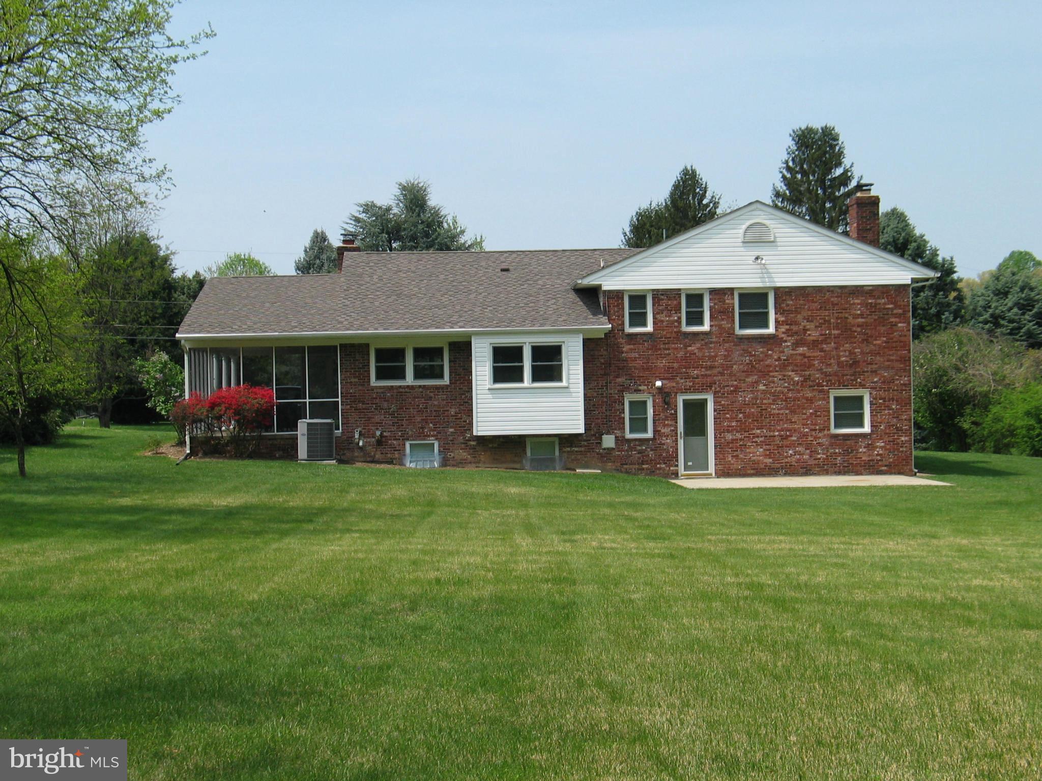 COLESVILLE MANOR - Residential Lease