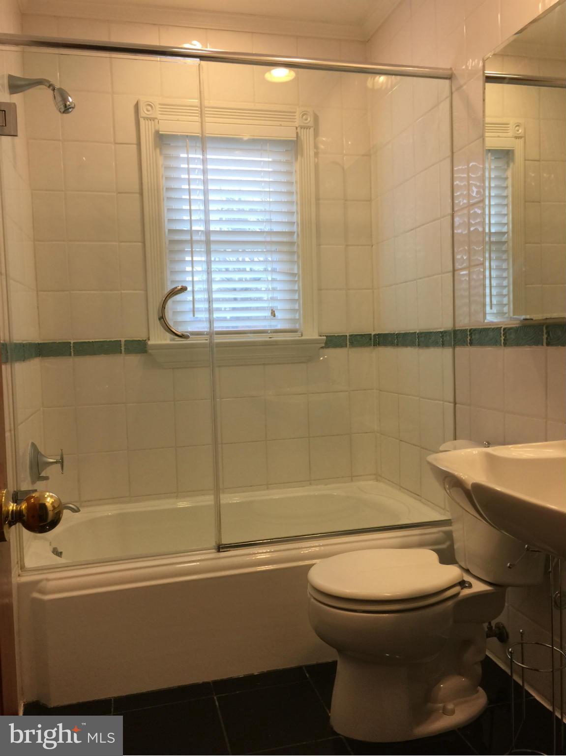 COLESVILLE MANOR - Residential Lease