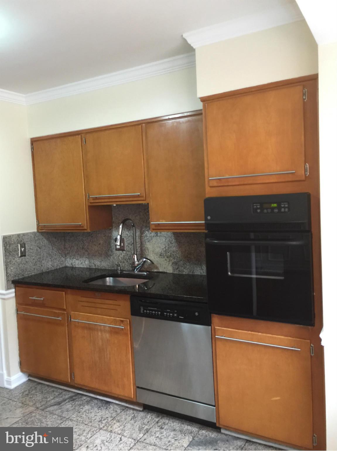 COLESVILLE MANOR - Residential Lease