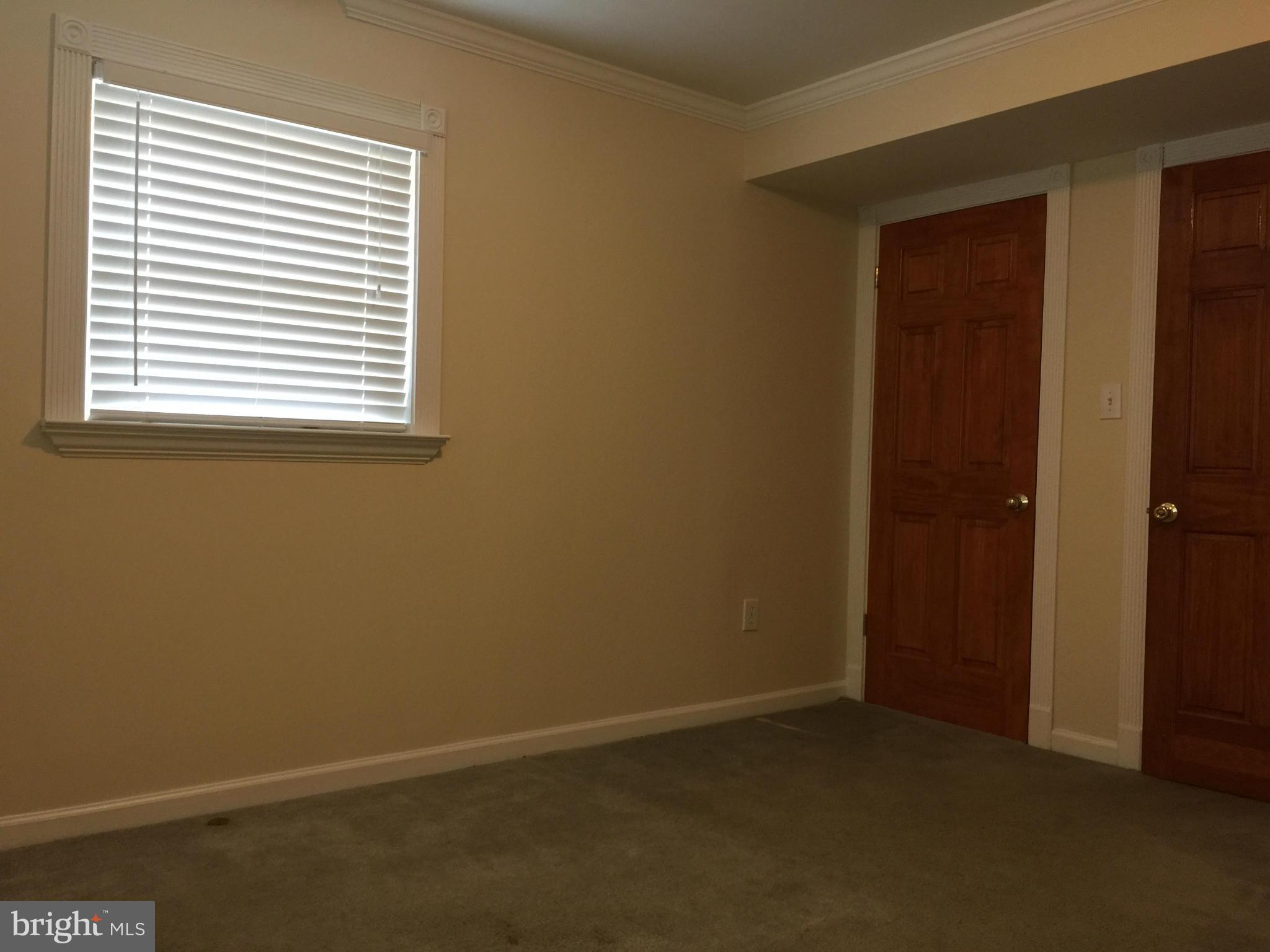 COLESVILLE MANOR - Residential Lease