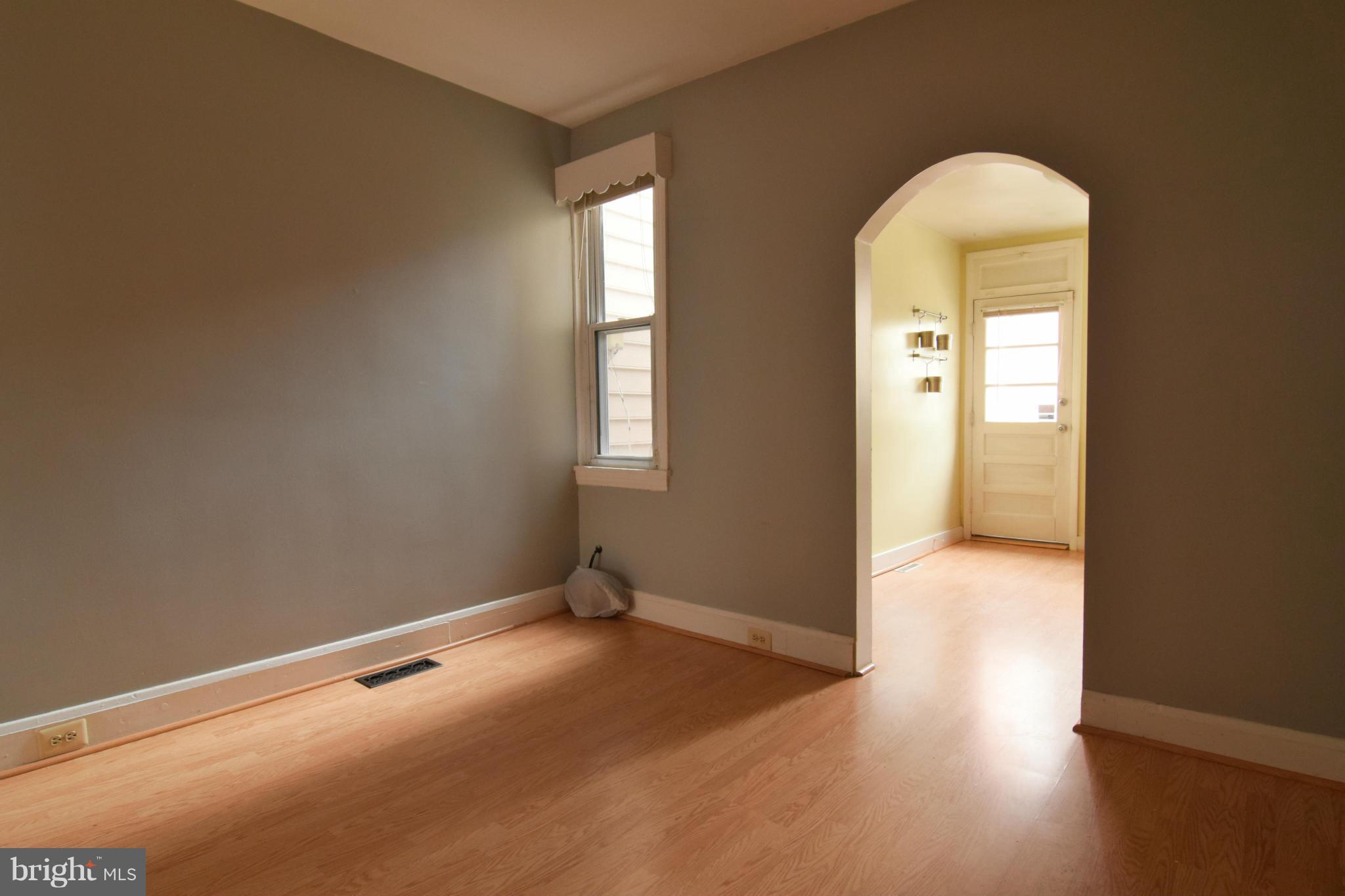 LOCUST POINT - Residential