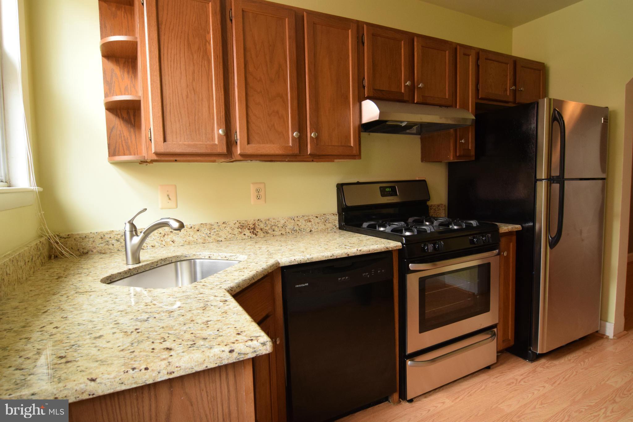 LOCUST POINT - Residential