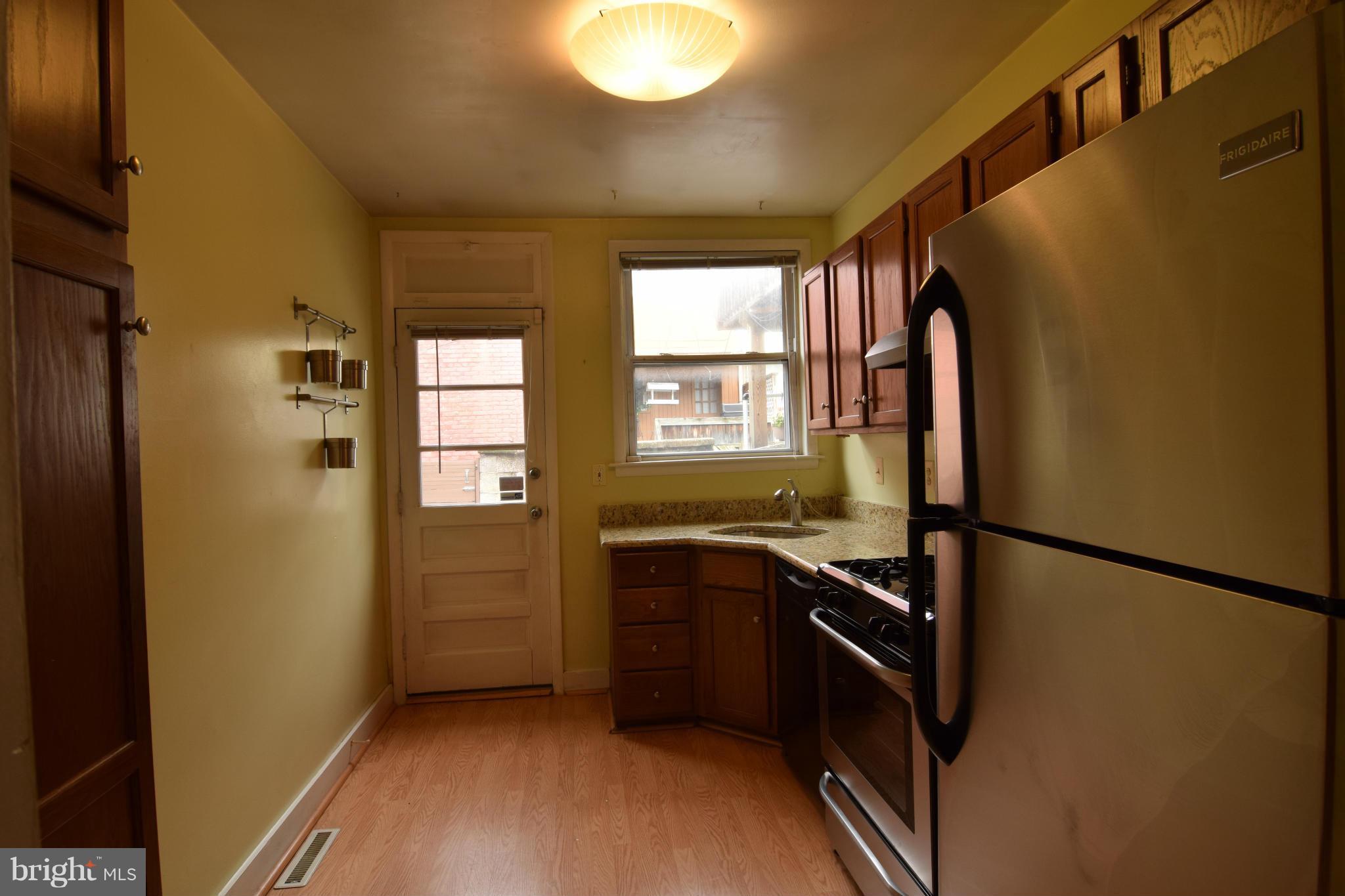 LOCUST POINT - Residential