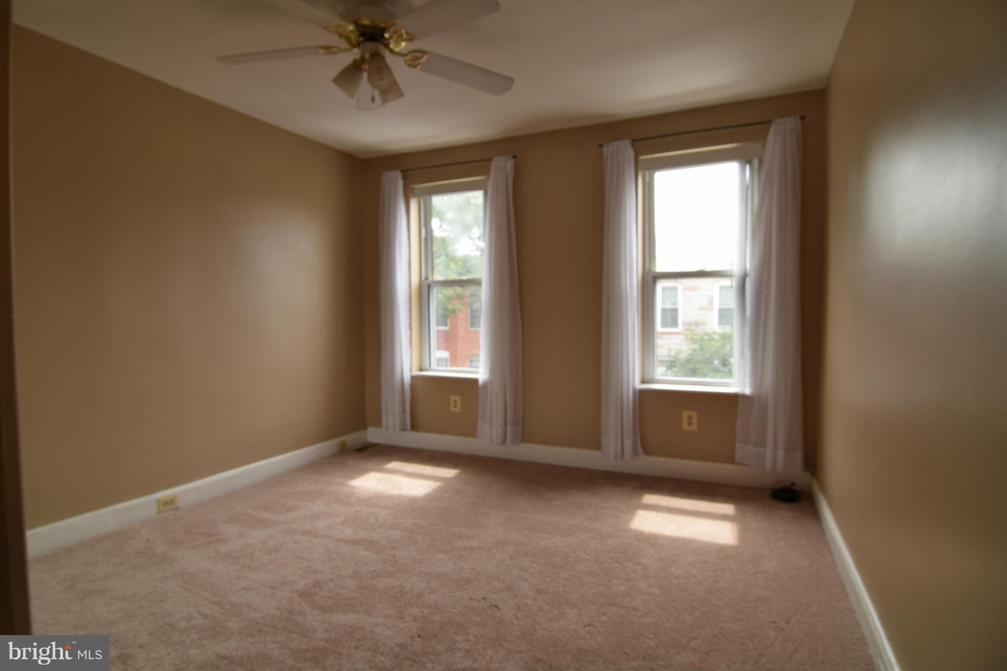 LOCUST POINT - Residential