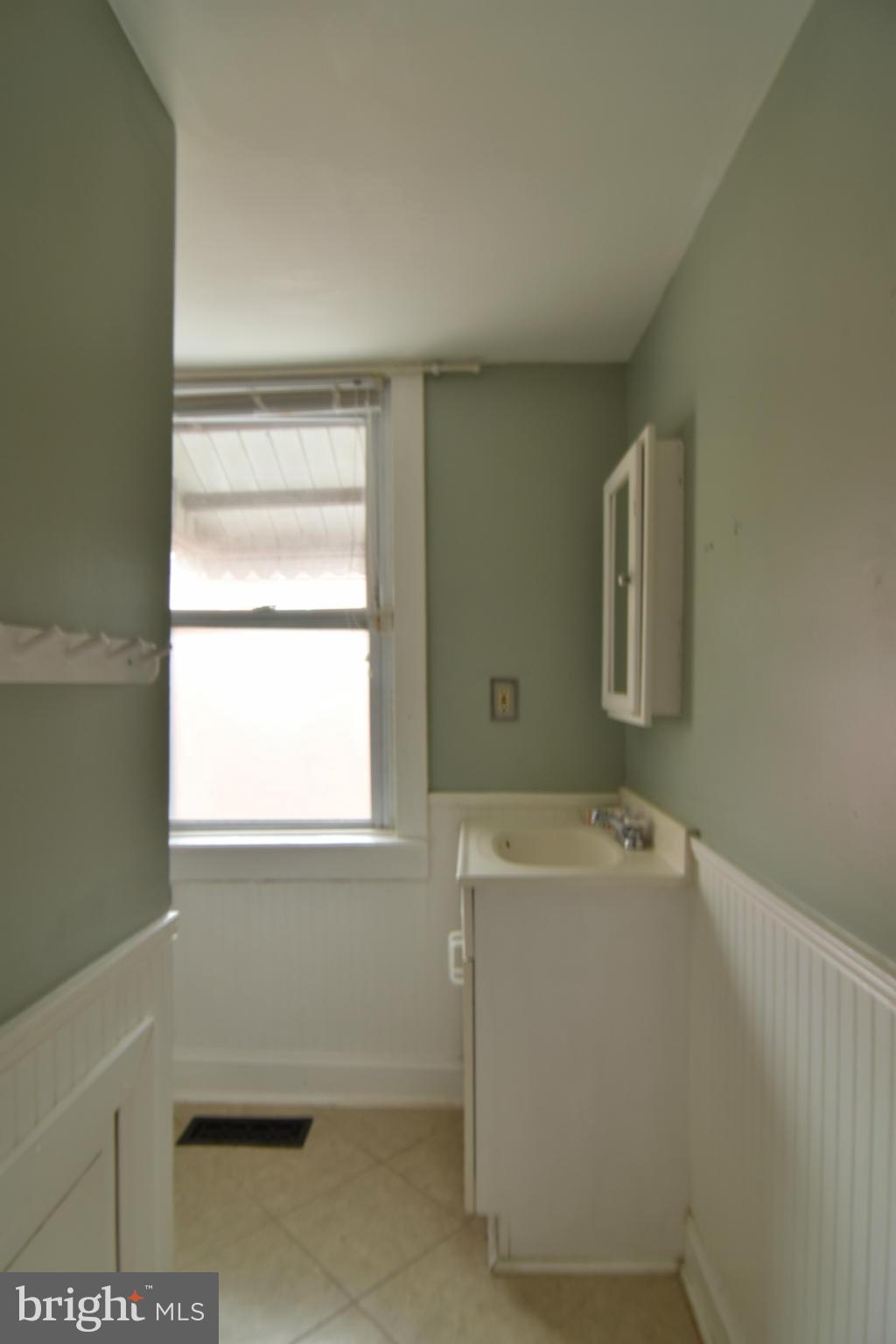 LOCUST POINT - Residential