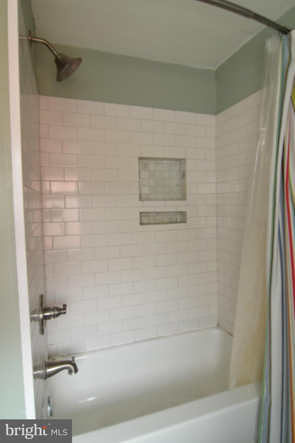 LOCUST POINT - Residential