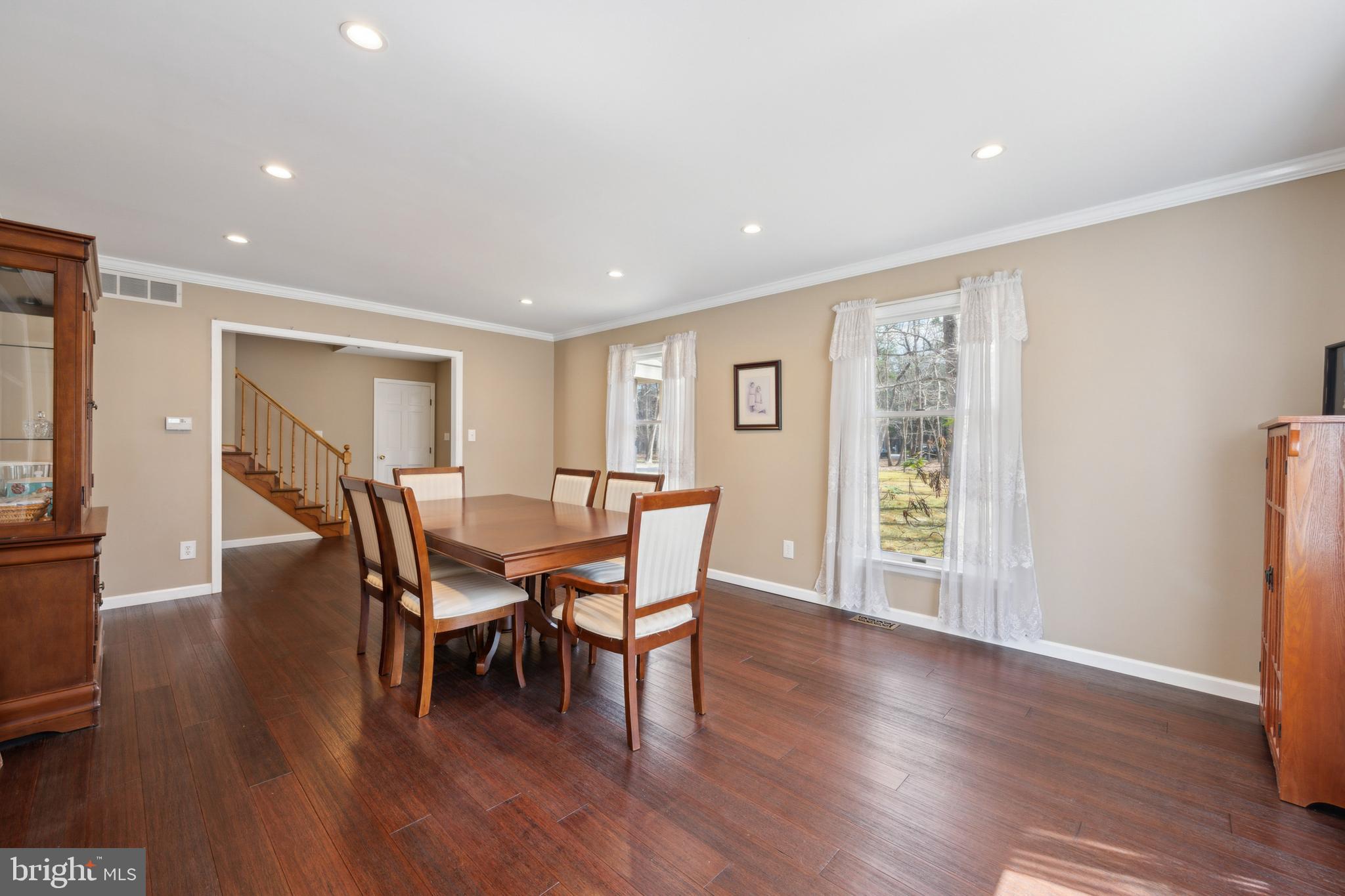 6 SHERRING WAY