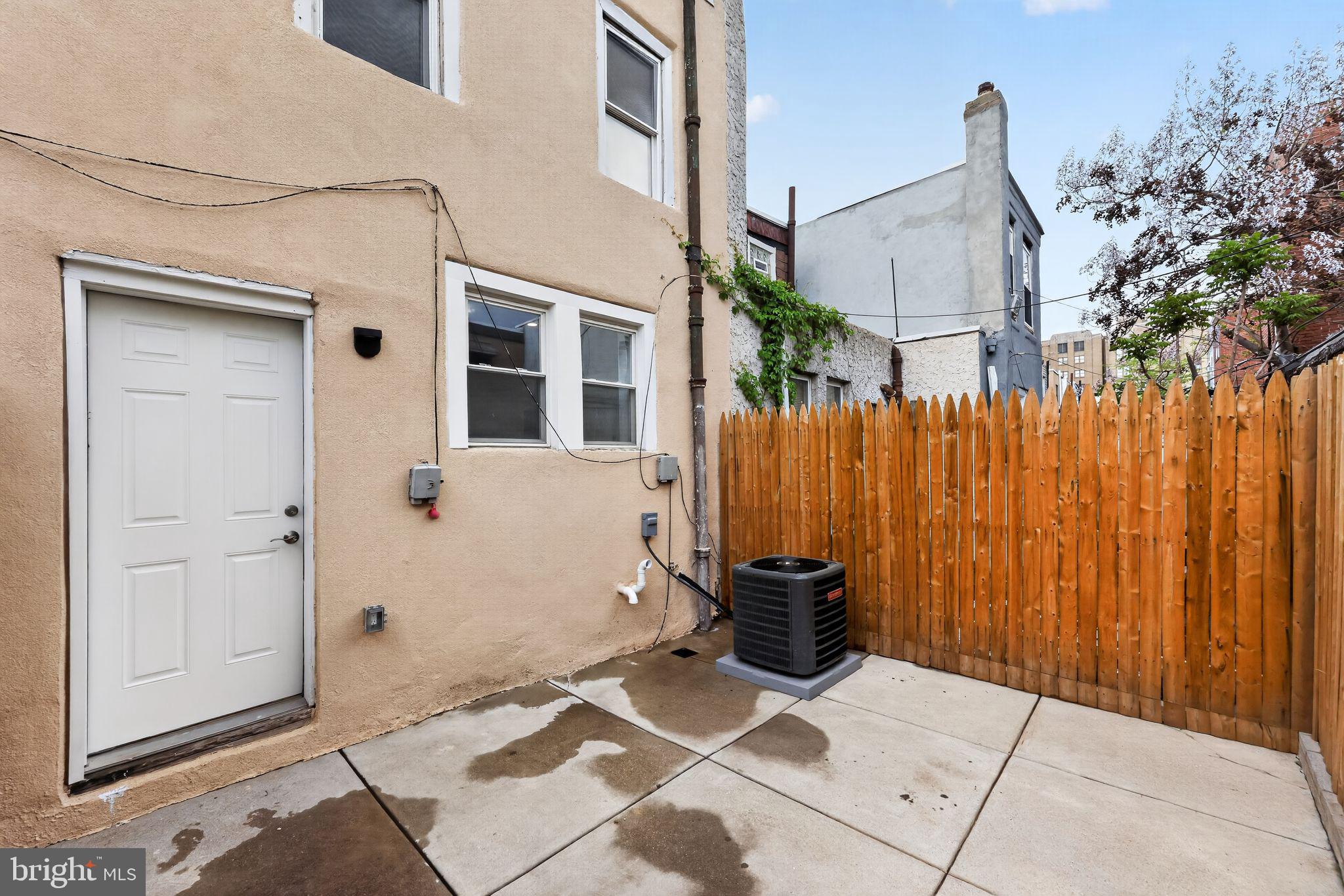 EAST PASSYUNK CROSSING - Residential